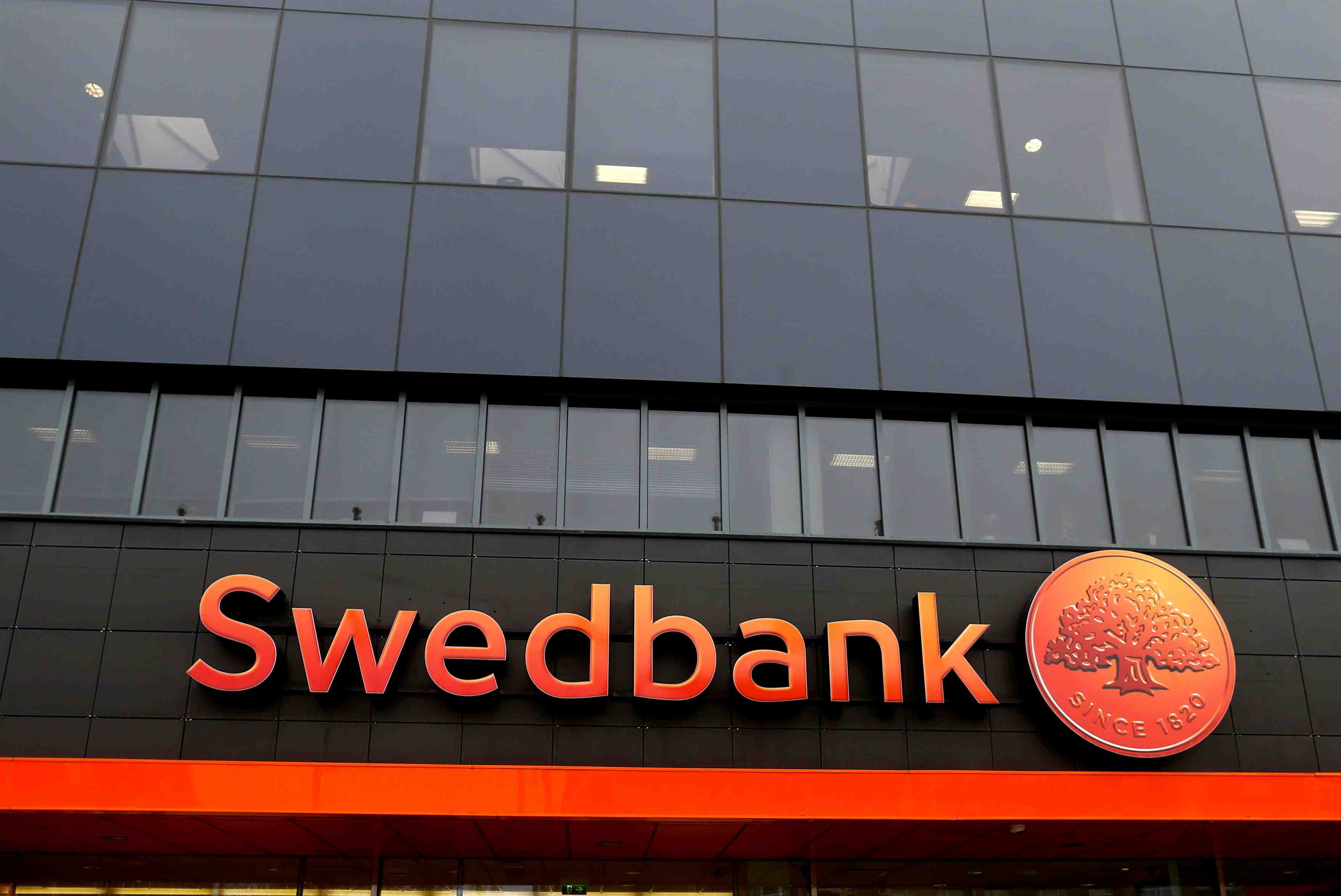 Swedbank remercie sa dg dans un contexte d'allegations de blanchiment