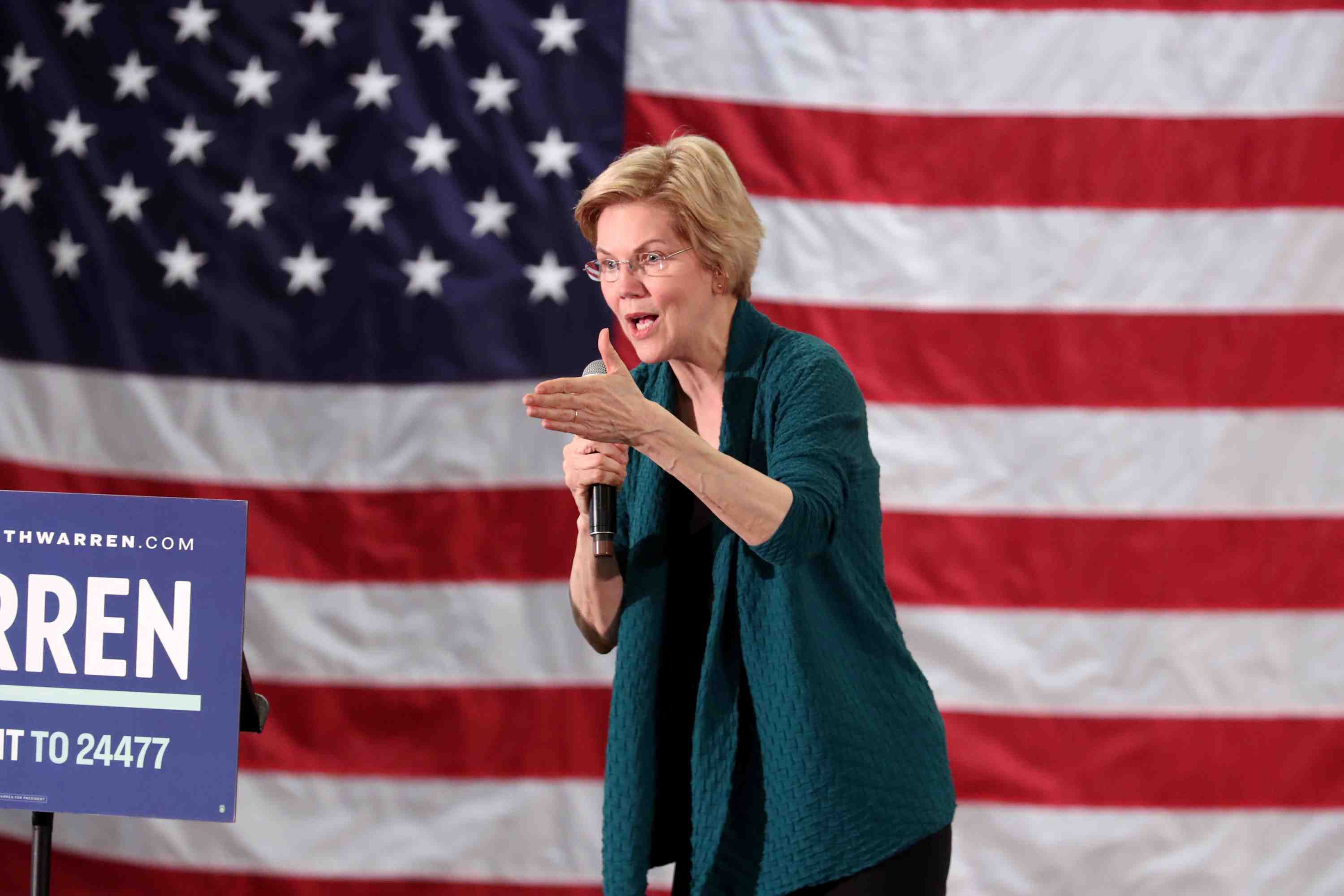 Usa: elizabeth warren peine a lever des fonds