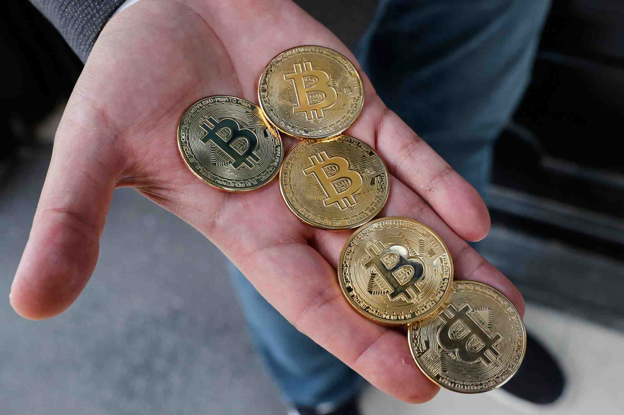 Pekin serre la vis sur les cryptomonnaies, le bitcoin plonge