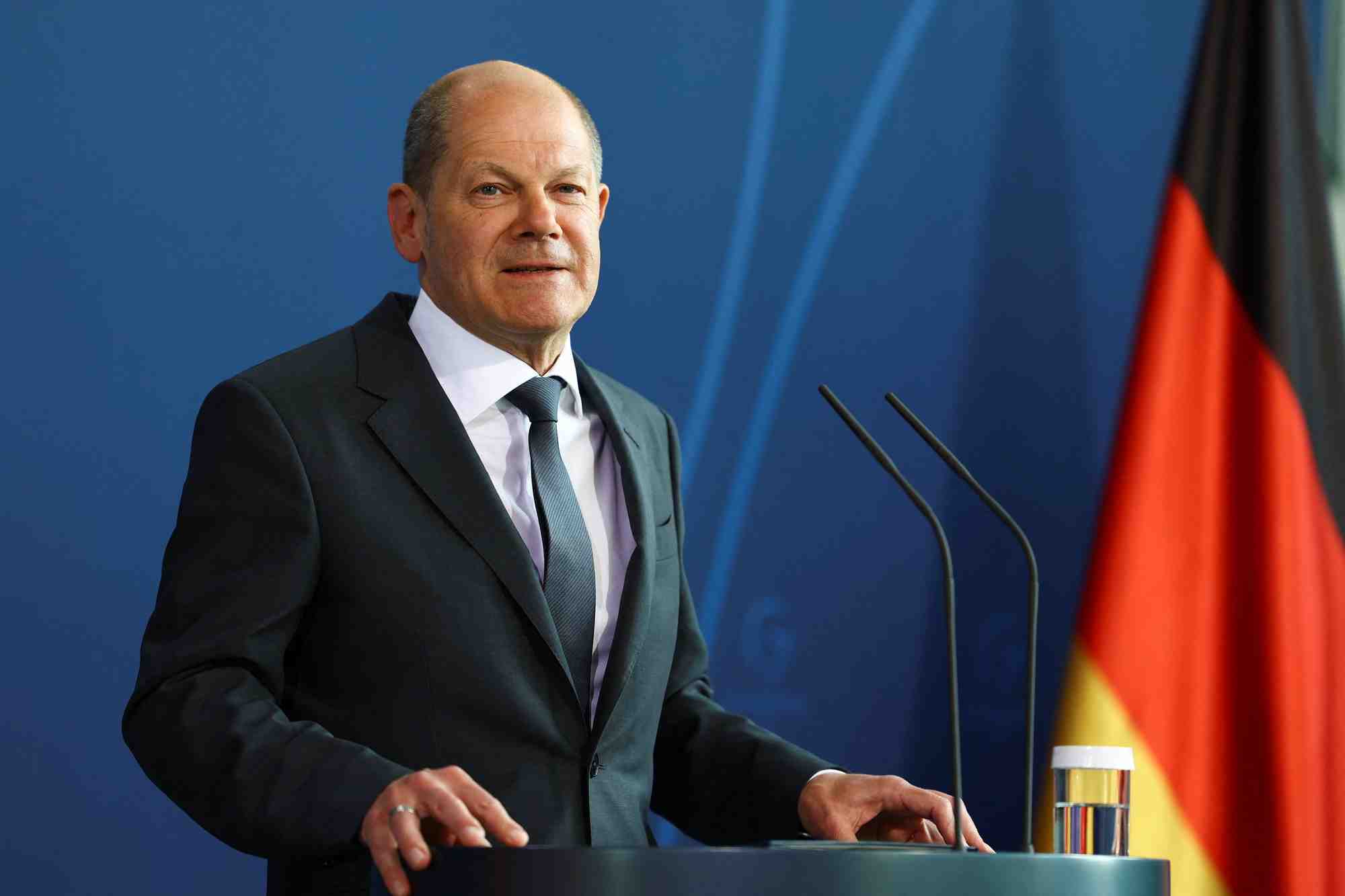Scholz dit que sa priorite est d'eviter une confrontation de l'otan avec la russie