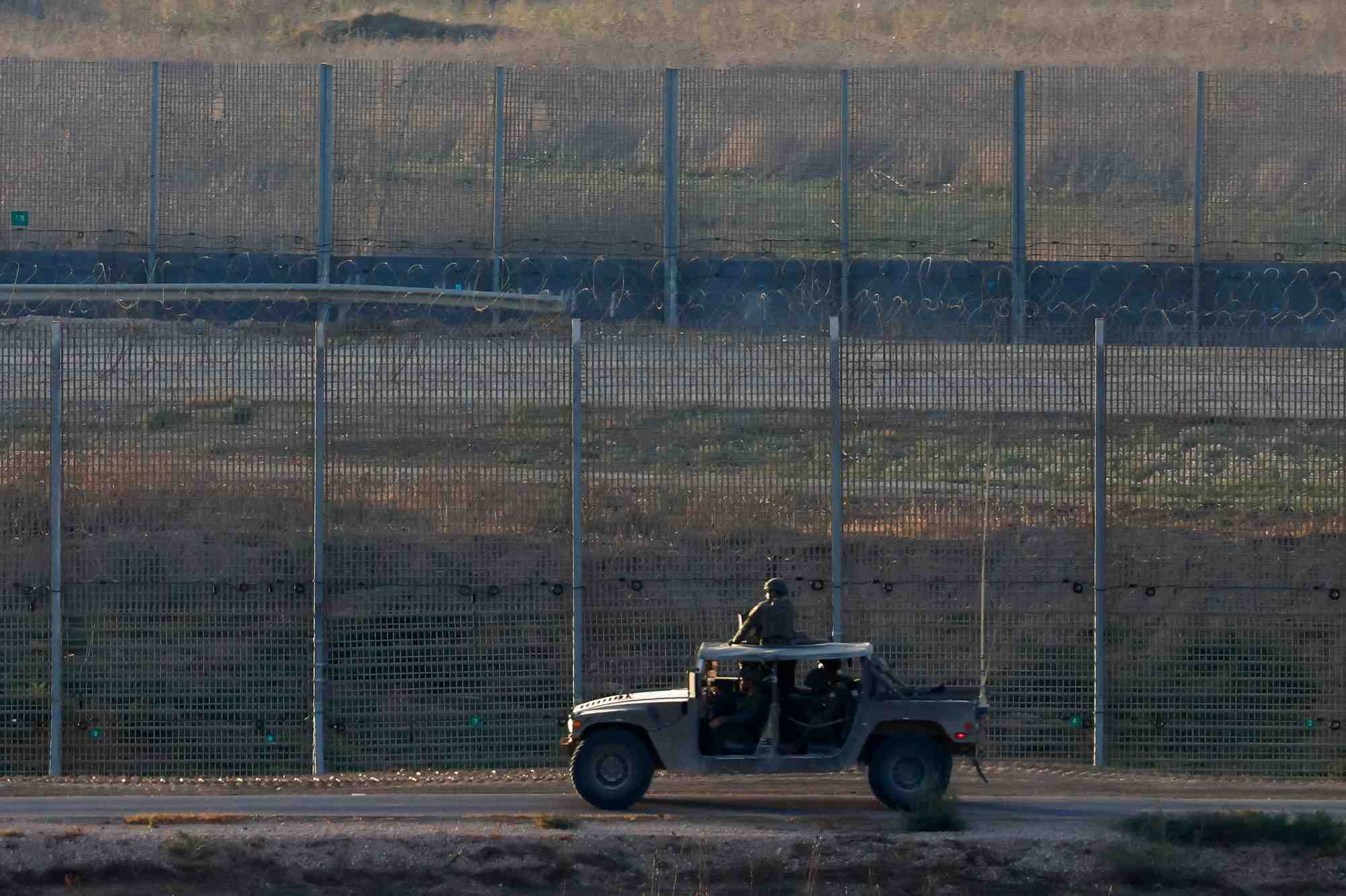 Soldats israeliens pres de la frontiere entre israel et gaza, dans le cadre du conflit entre israel et le hamas