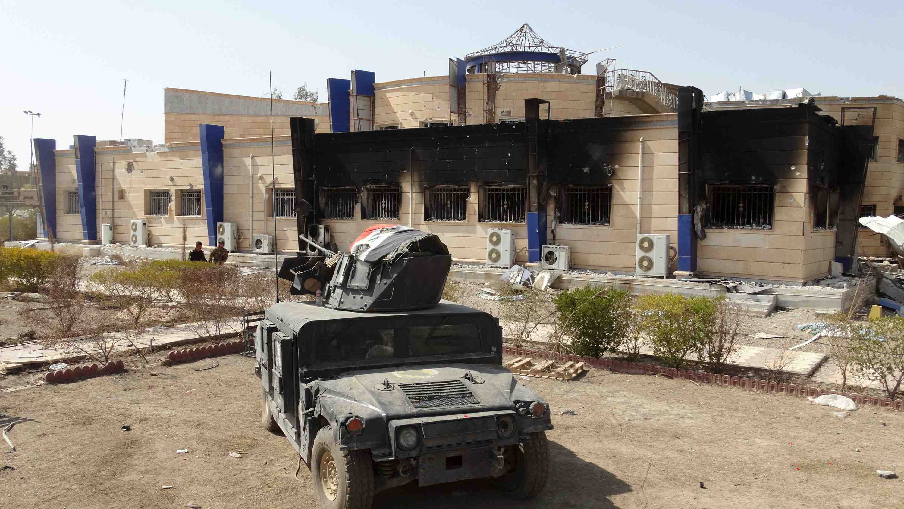 En irak, le gouverneur de l'anbar limoge tous ses conseillers