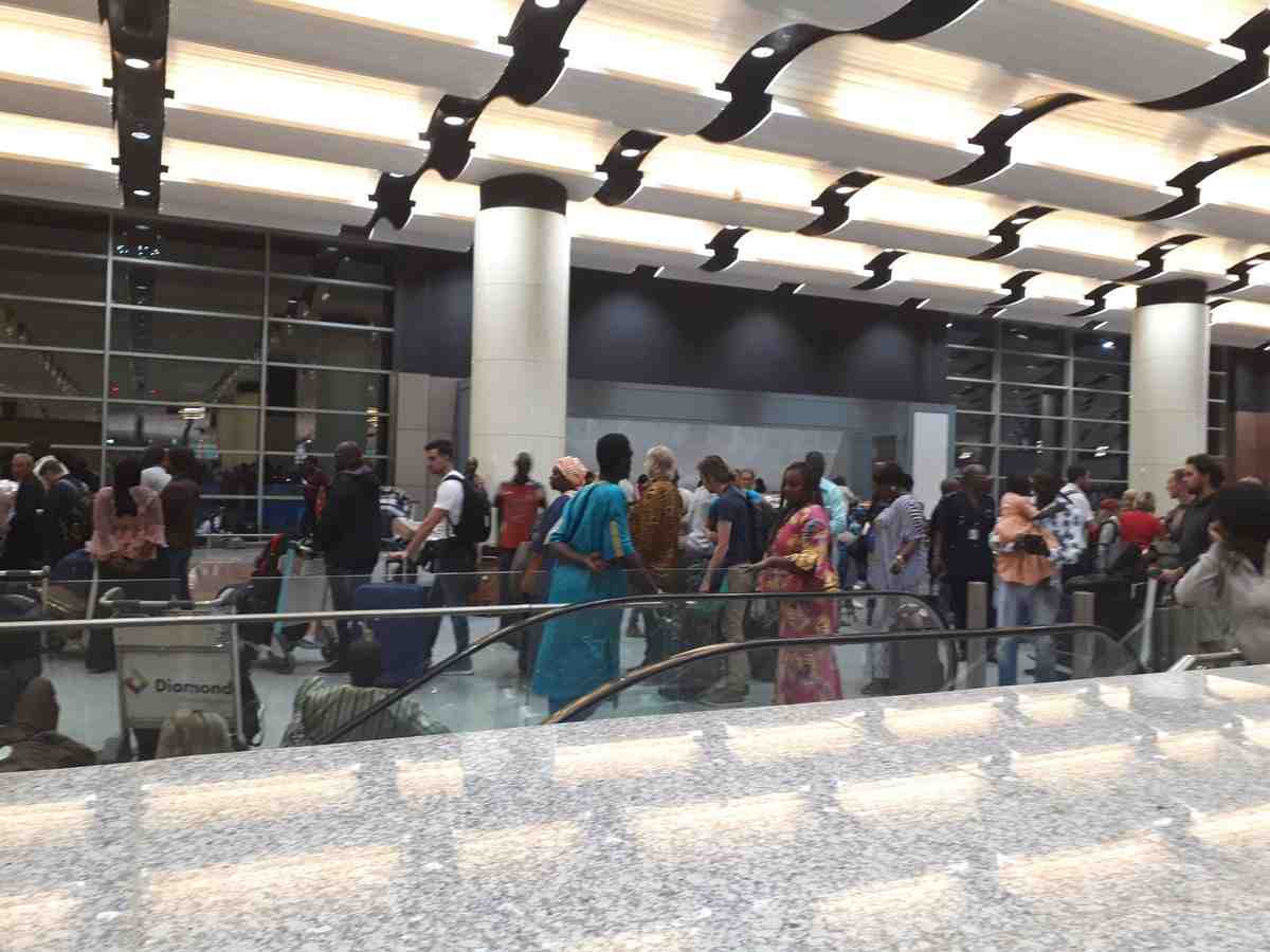 Aéroport blaise diagne dakar sénégal