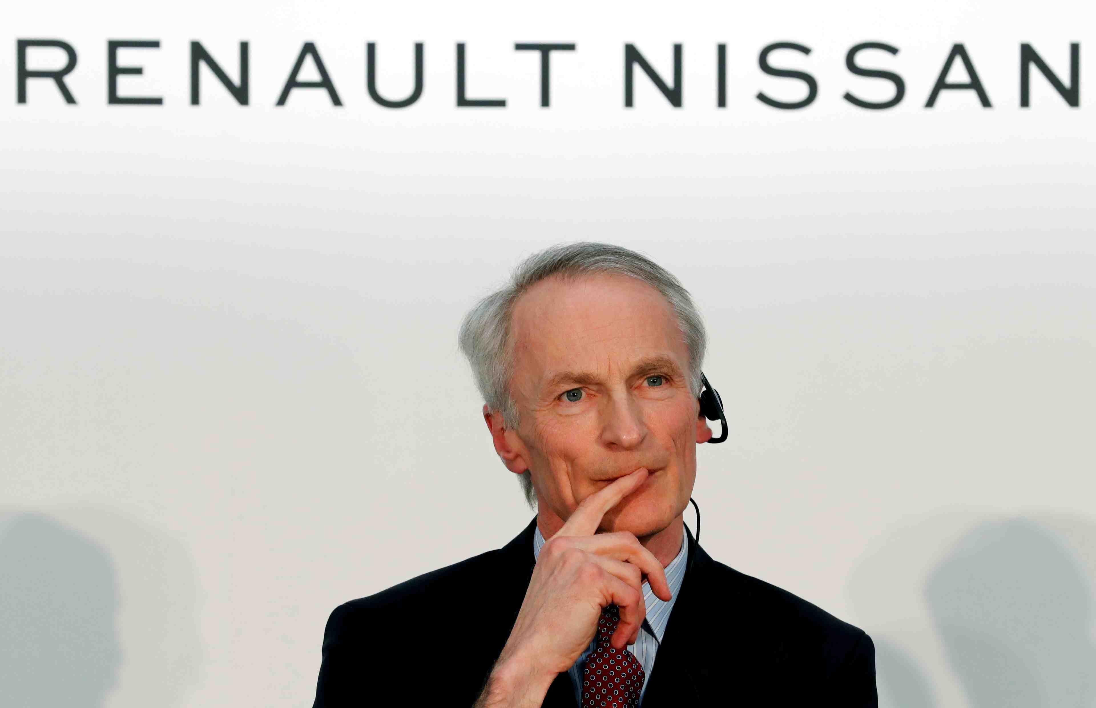 Renault: la priorite reste de renforcer l'alliance avec nissan, dit senard