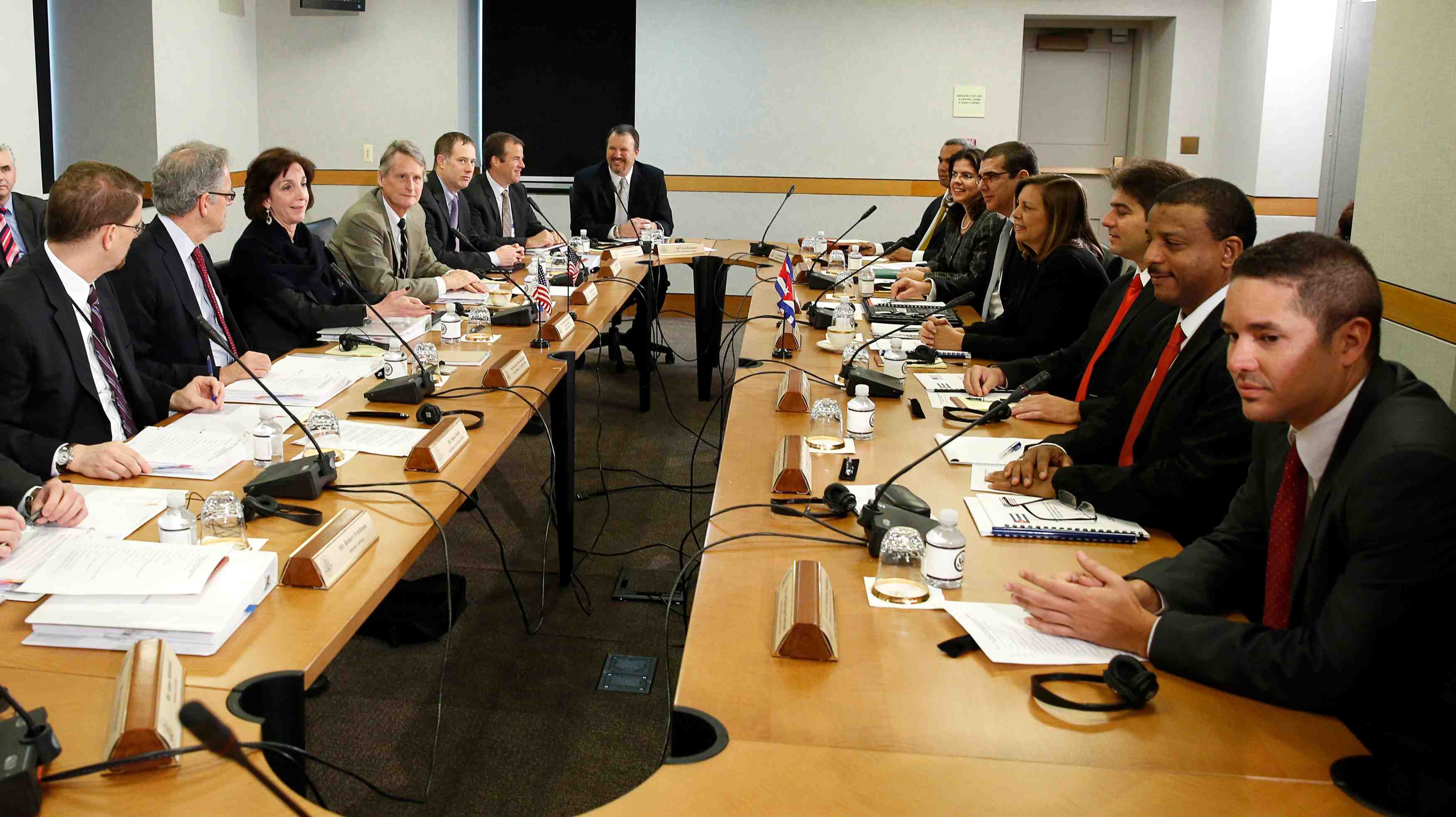 Reprise des discussions entre americains et cubains a washington