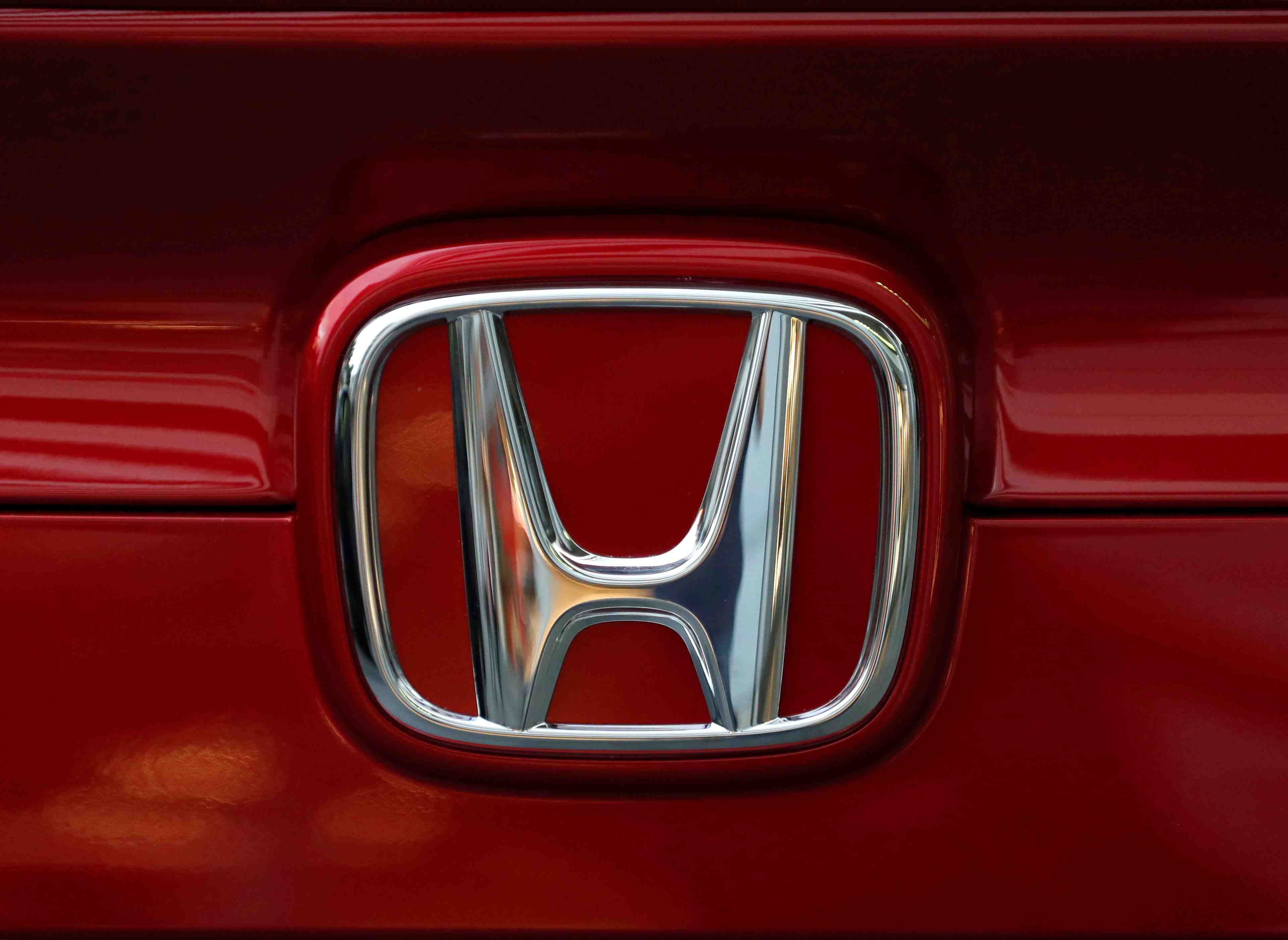 Honda: resultats du 2e trimestre inferieurs aux attentes, previsions relevees