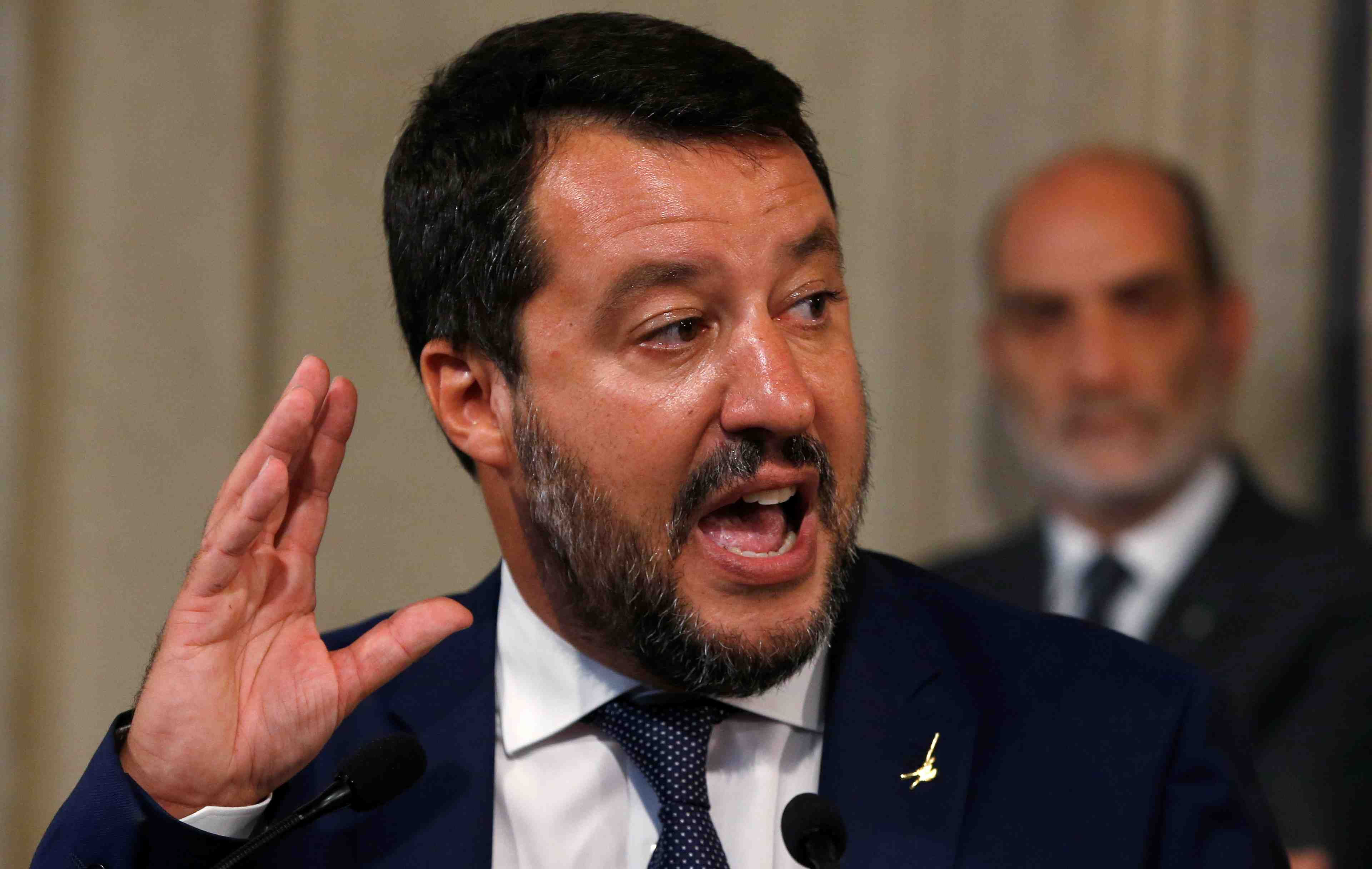 Salvini s'emploie a faire capoter les negociations m5s/pd