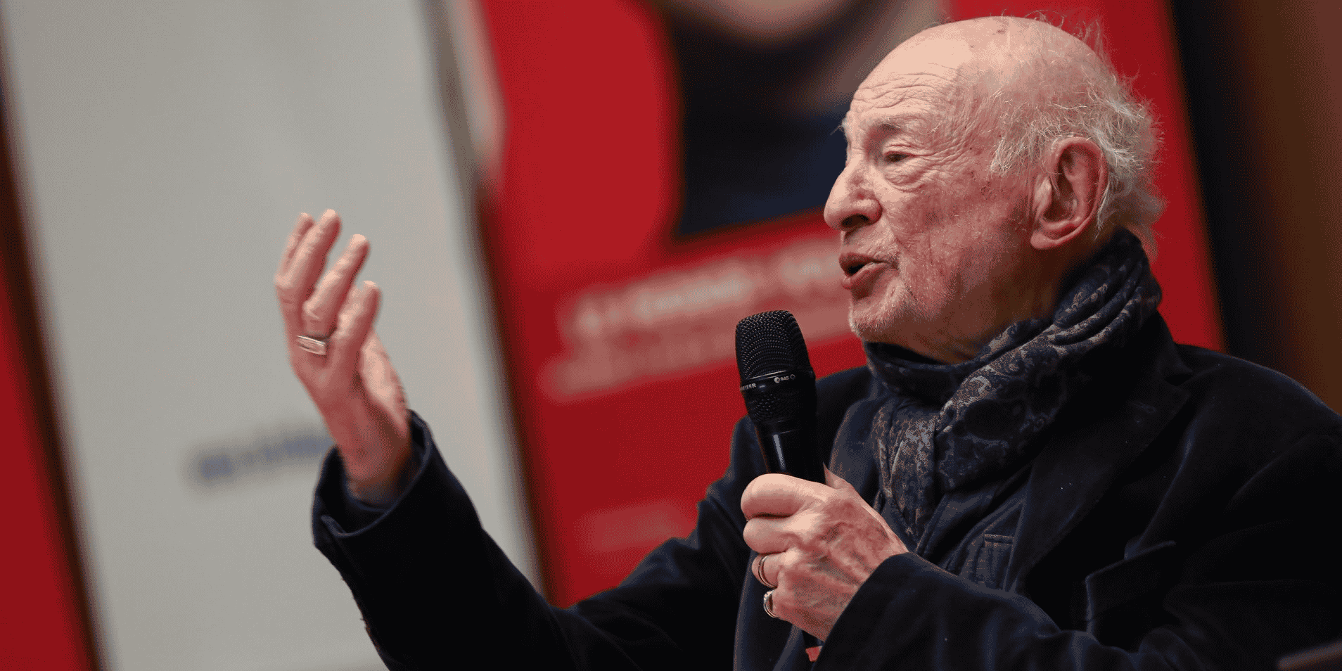 Redécouvrez le discours d'Edgar Morin, tenu le 6 février dernier à Toulouse.