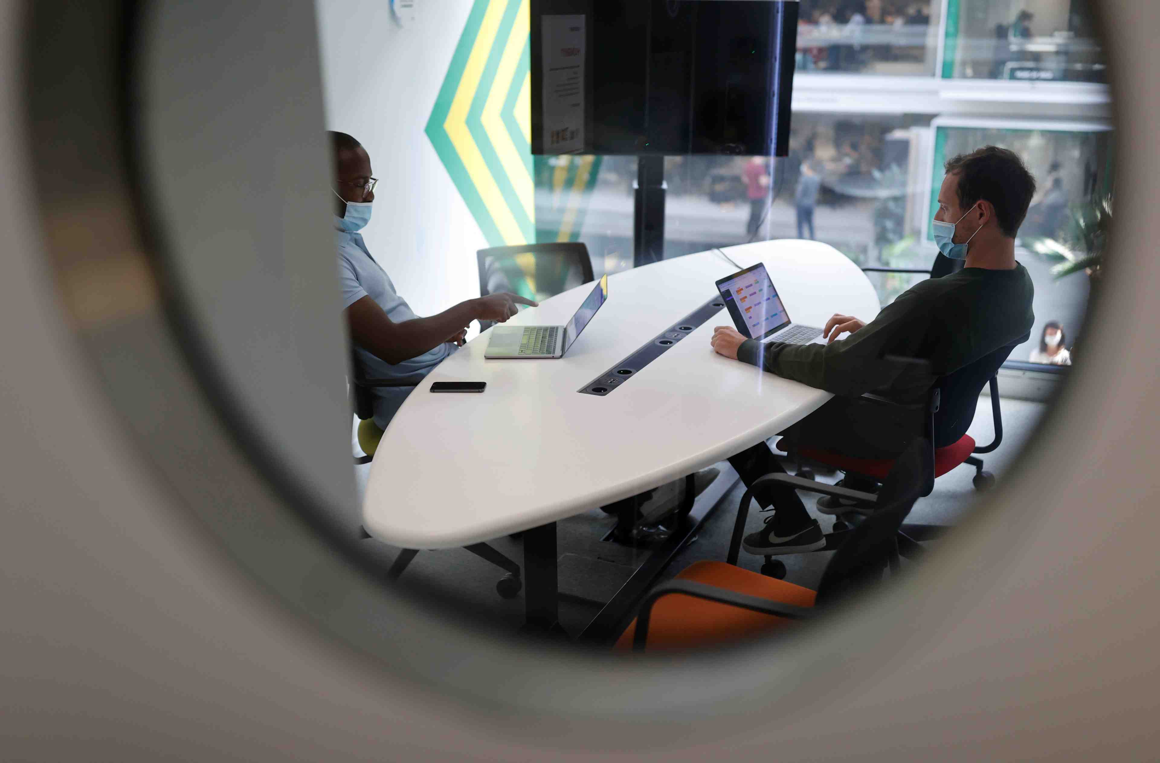 Le coup de sang du gouvernement pour generaliser le teletravail
