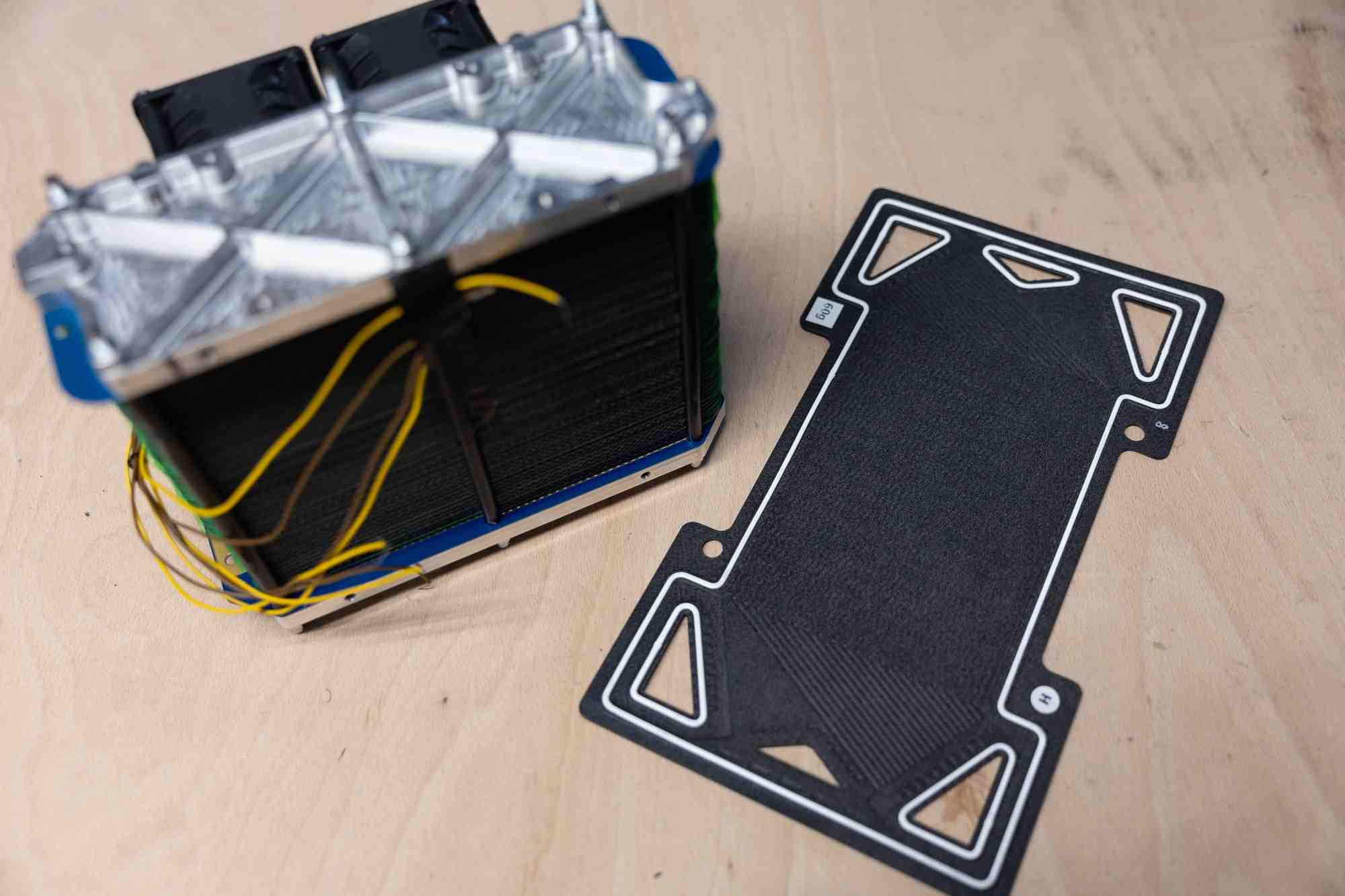 Hycco développe des plaques bipolaires en fibre de carbone pour améliorer la densité de puissance des piles à combustible à hydrogène et leur durée de vie.