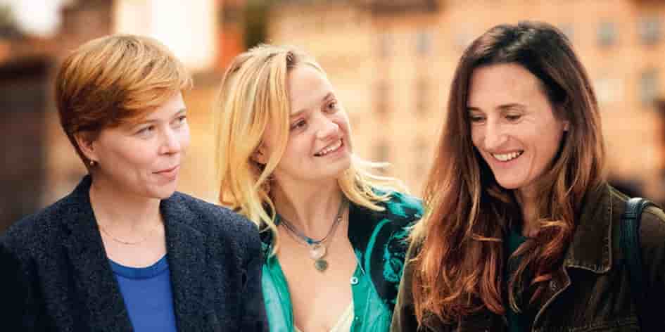 Trois Amies, d’Emmanuel Mouret, avec Camille Cottin, Sara Forestier, India Hair, Vincent Macaigne sort mercredi prochain.
