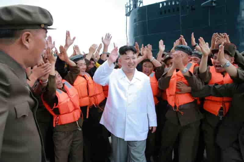 Kim jong-un se felicite du tir de missile lance mercredi