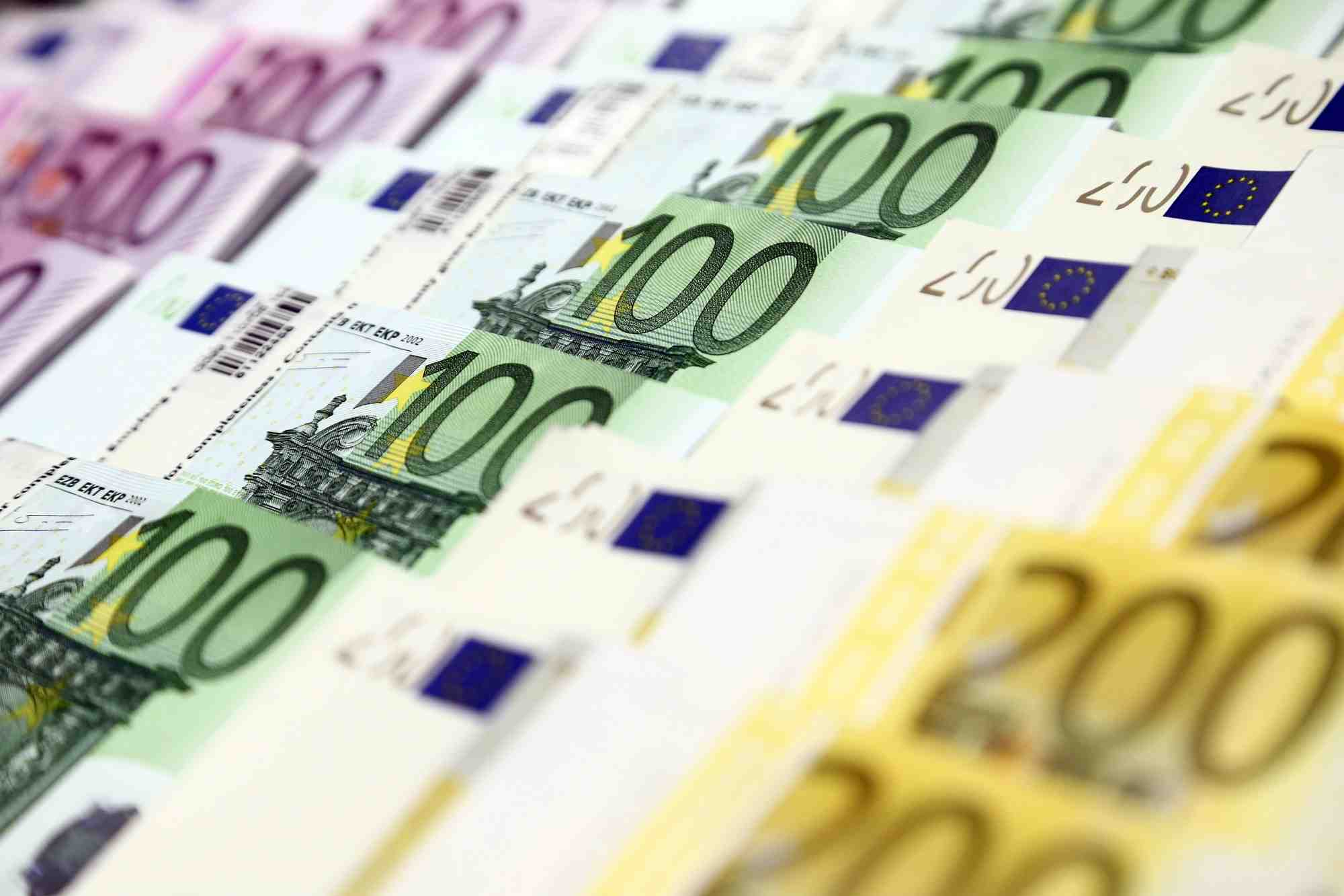 Zone euro: le credit aux entreprises proche d'un pic de 11 ans