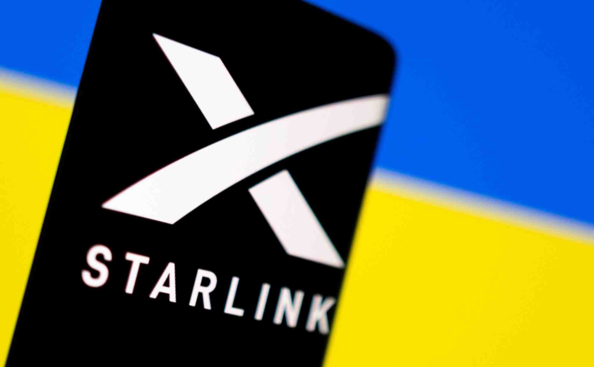 Illustration du logo starlink avec un drapeau ukrainien