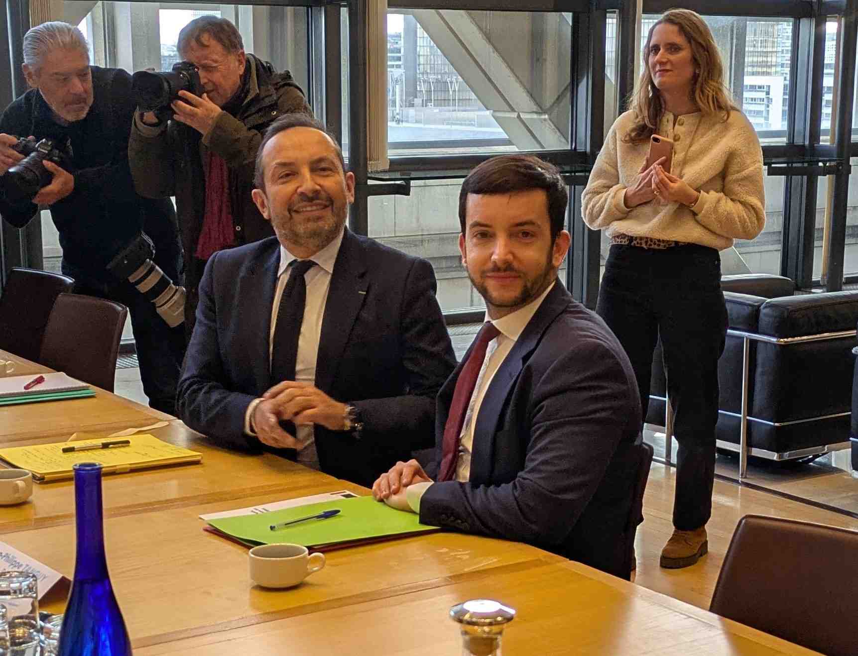Les députés RN Sébastien Chenu et Jean-Philippe Tanguy avant leur entrevue à Bercy avec Eric Lombard et Amélie de Montchalin.