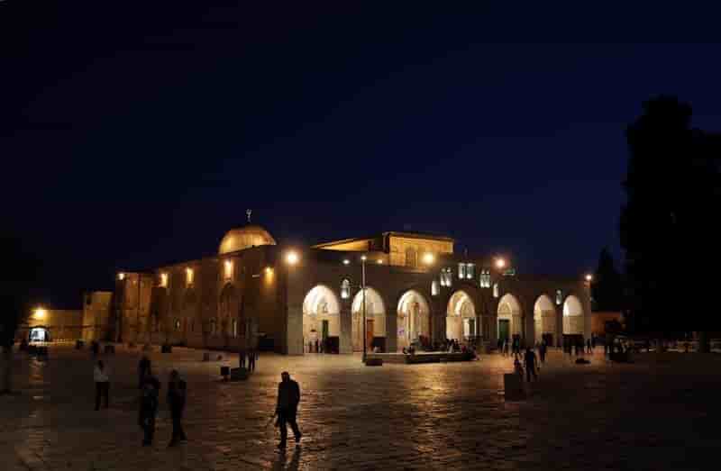 L'esplanade des mosquees fermee apres une fusillade a jerusalem