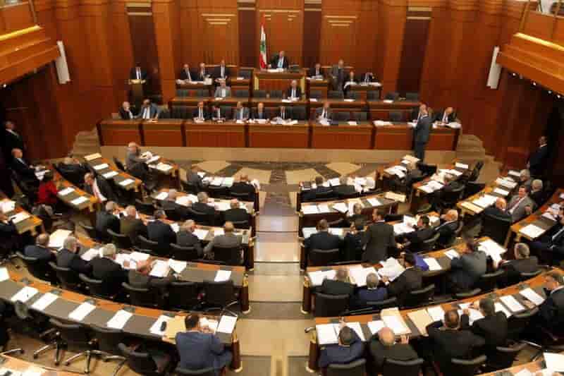 Premier budget vote au liban depuis 2005