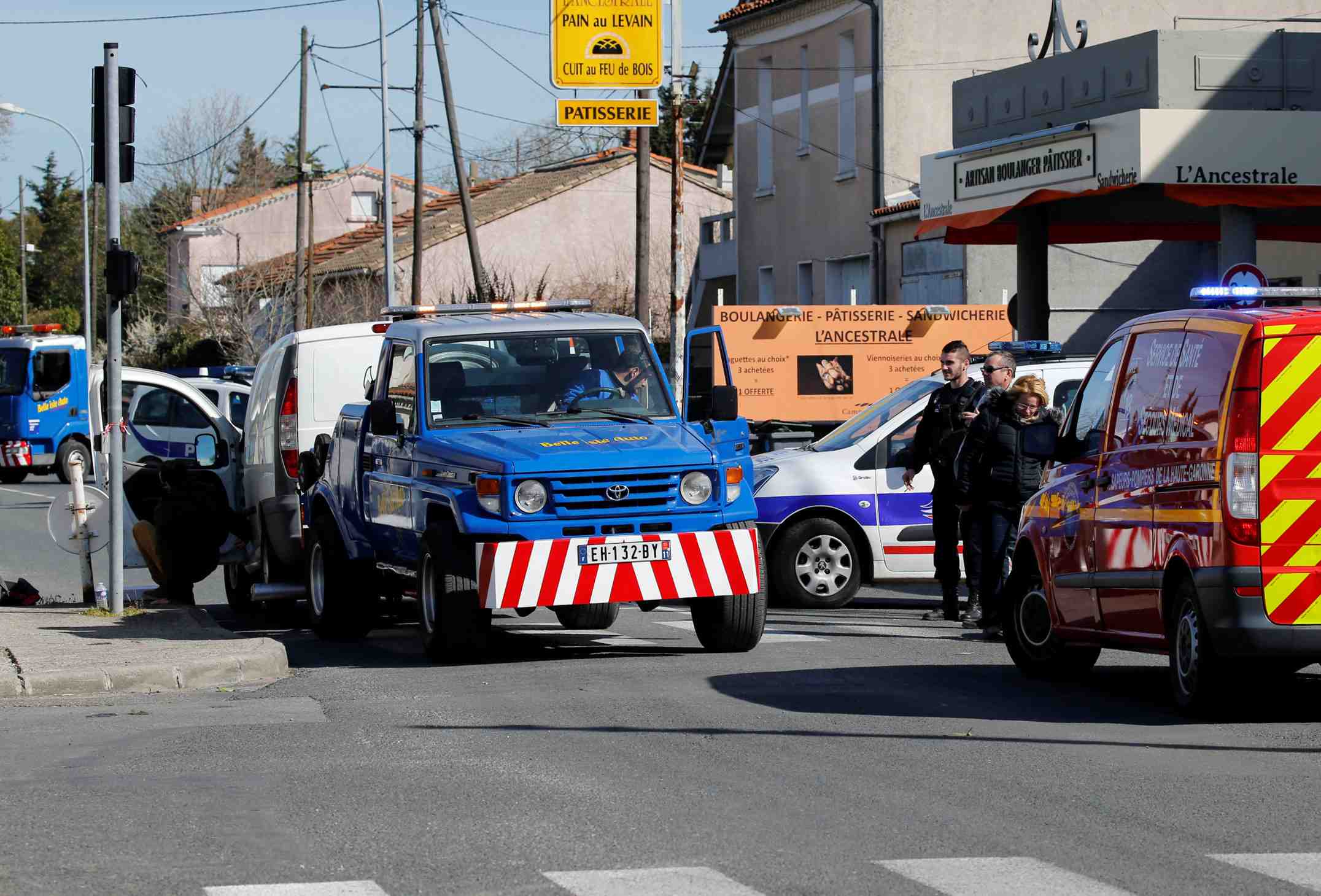 L'assaillant de trebes etait "un petit dealer" annonce collomb