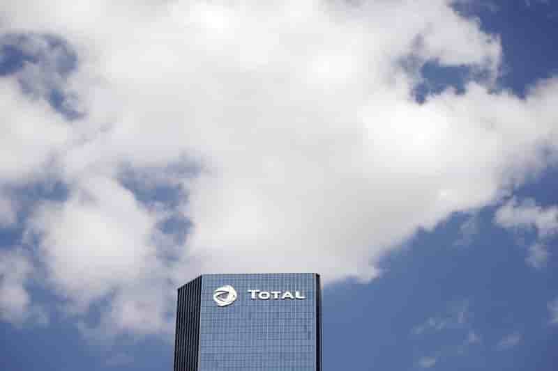 Total parmi les hausses a mi-seance dans un cac 40 en dents de scie