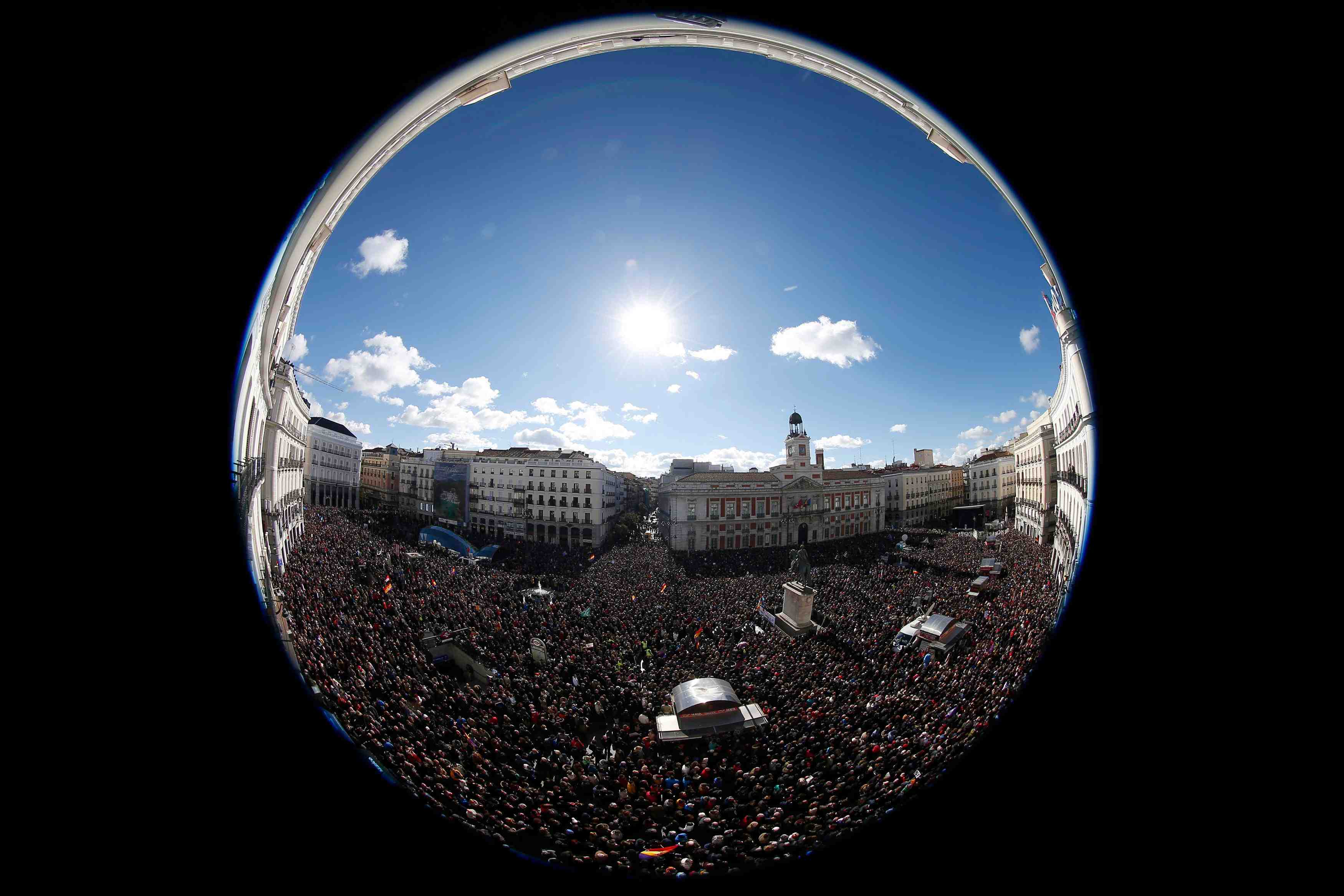 Des milliers d'espagnols defilent contre l'austerite
