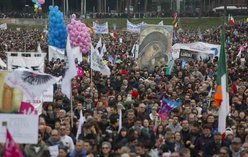 Manifestation contre le "mariage pour tous" a rome