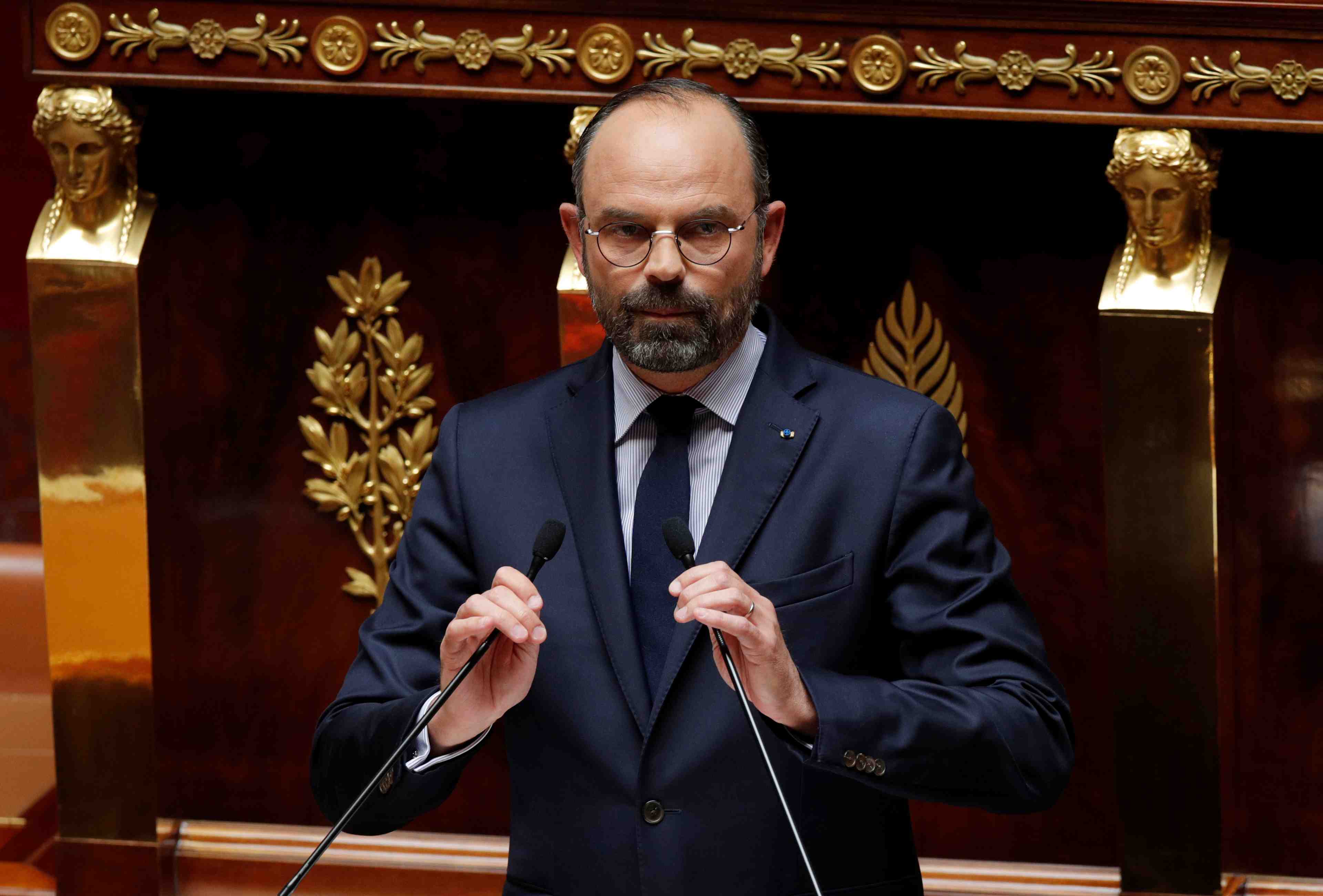 Philippe presente les reformes de l’"acte ii" en invoquant l’urgence