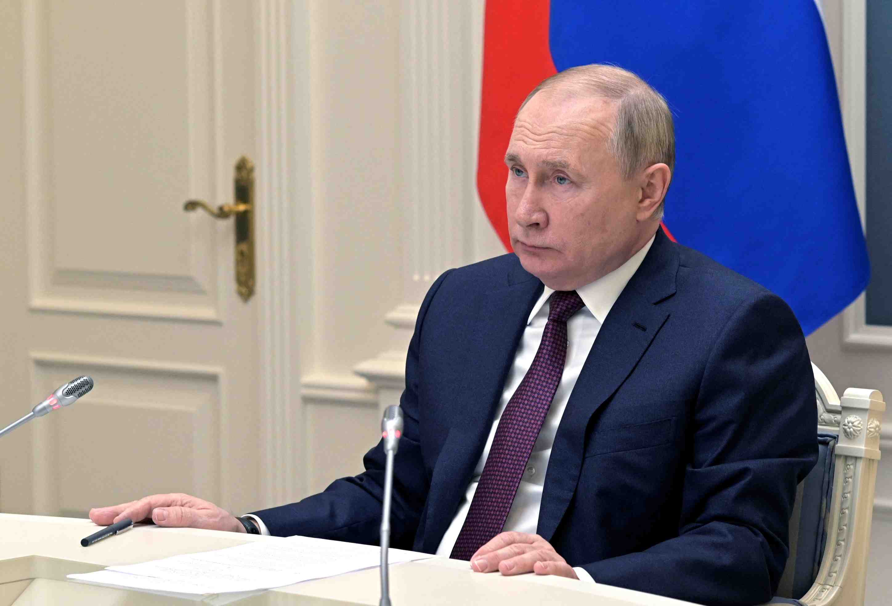 Ukraine: pas de projet concret de rencontre biden-poutine, selon le kremlin