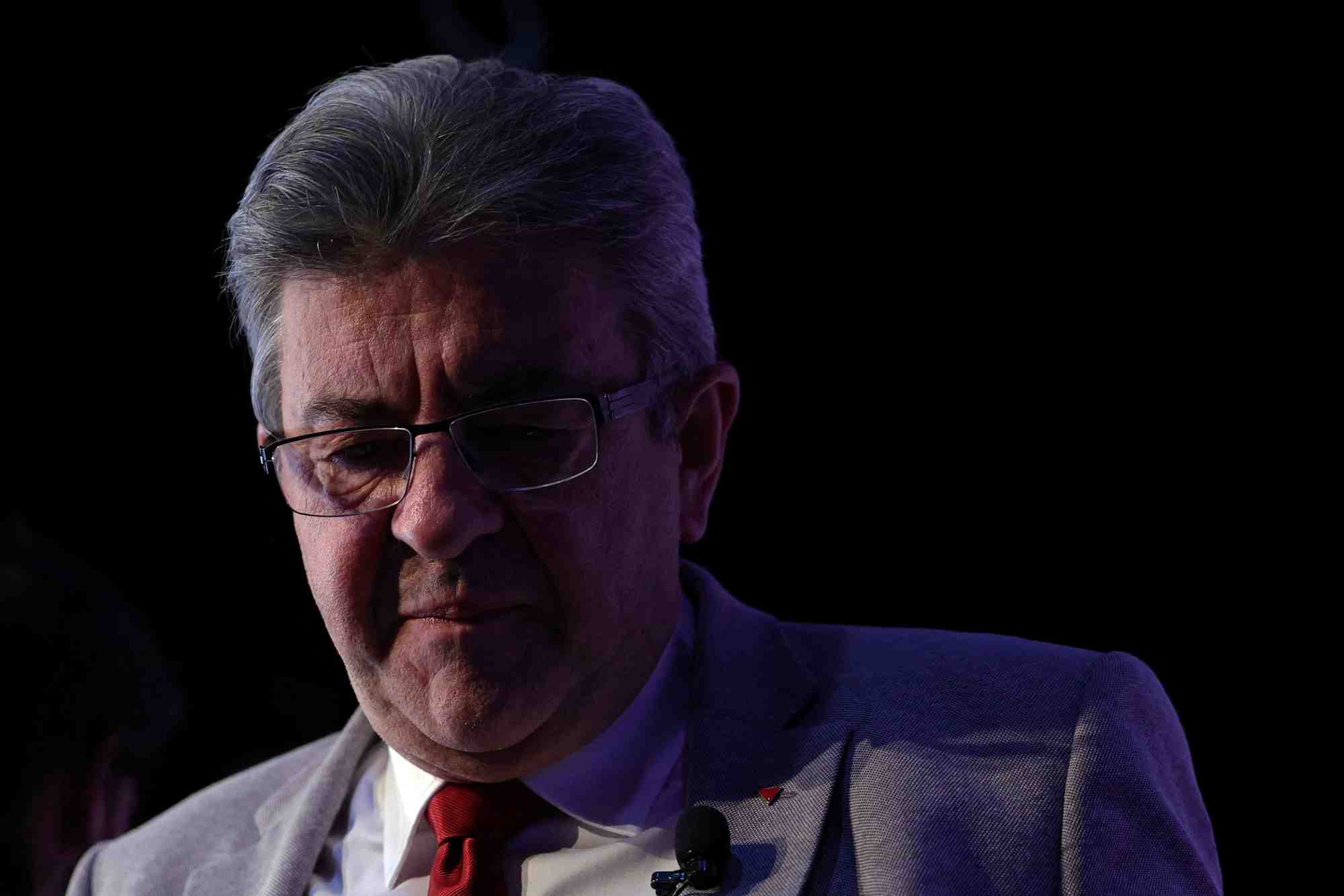 France: jean-luc melenchon ne sera pas candidat aux elections legislatives