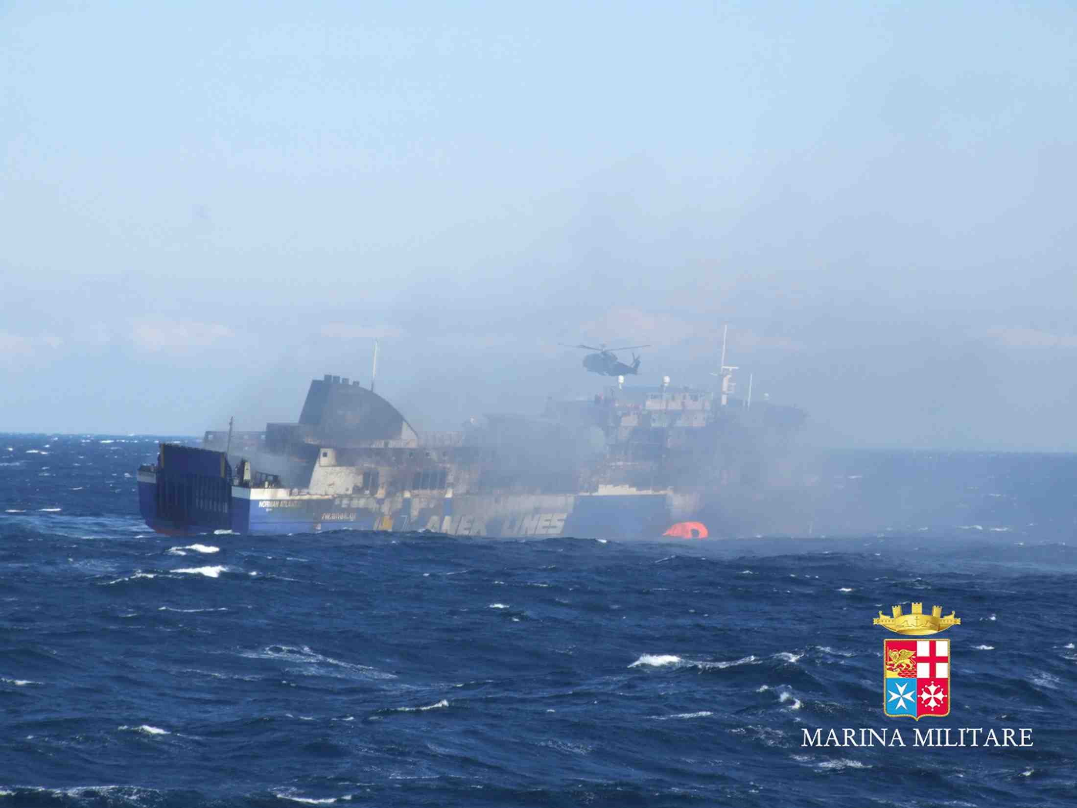 Deux marins albanais tues lors du remorquage du ferry incendie