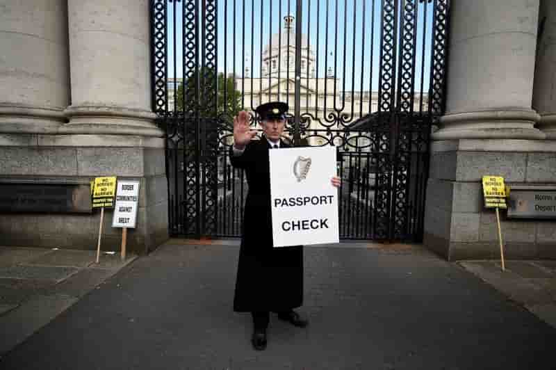 Londres veut un brexit sans poste-frontiere en irlande du nord