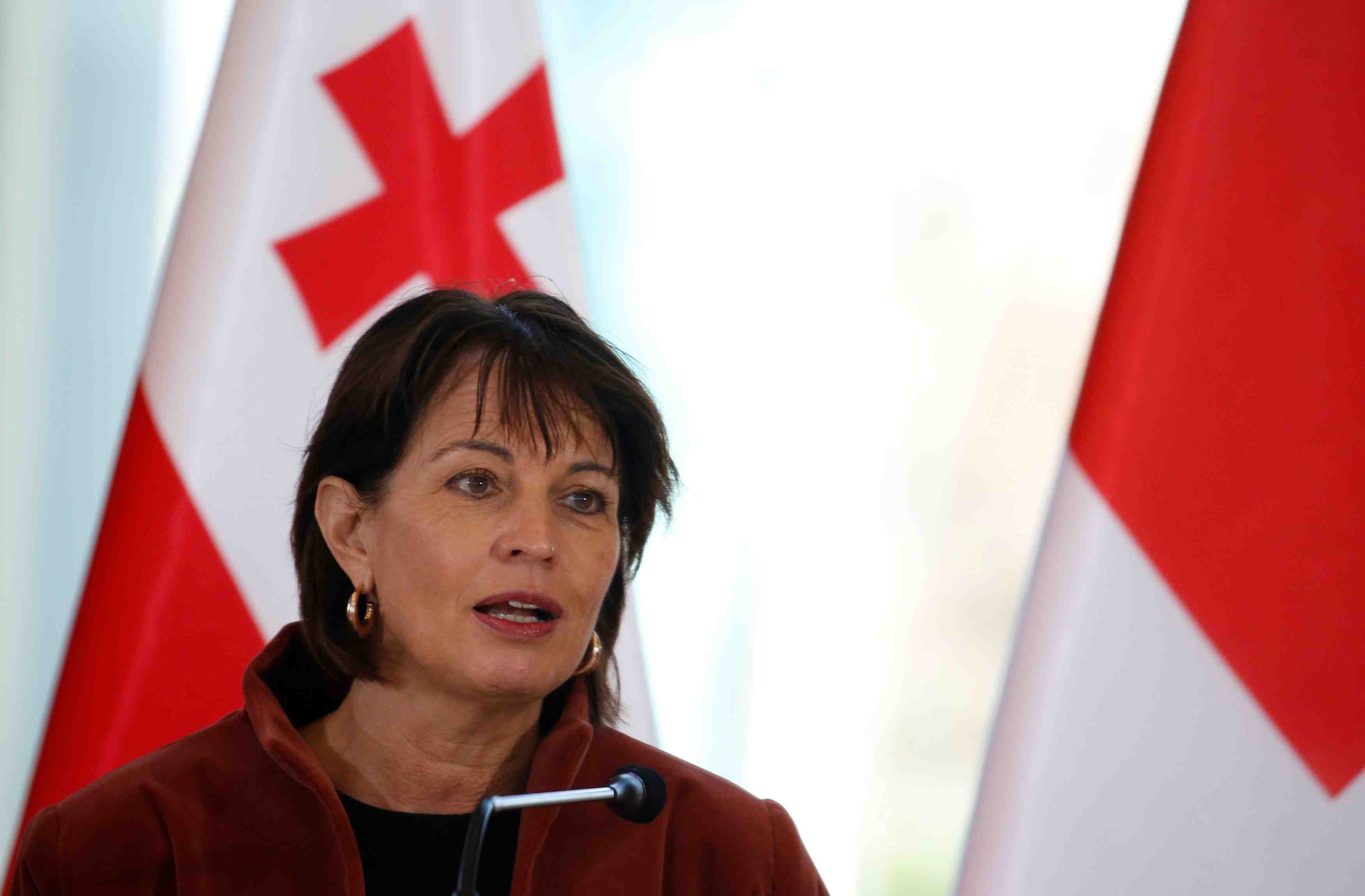 Leuthard pour un referendum en suisse sur les relations avec l'ue