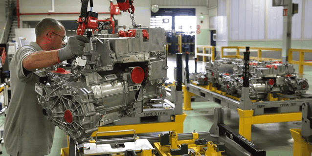 Les branches intensives en énergie sont particulièrement exposées à la hausse de leurs coûts de production, et cela est « susceptible de peser sur leur production » rappelle l'Insee.