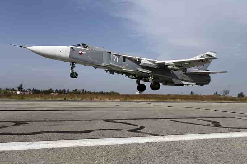 Des positions de l’ei dans l'est de la syrie bombardees par l’armee russe