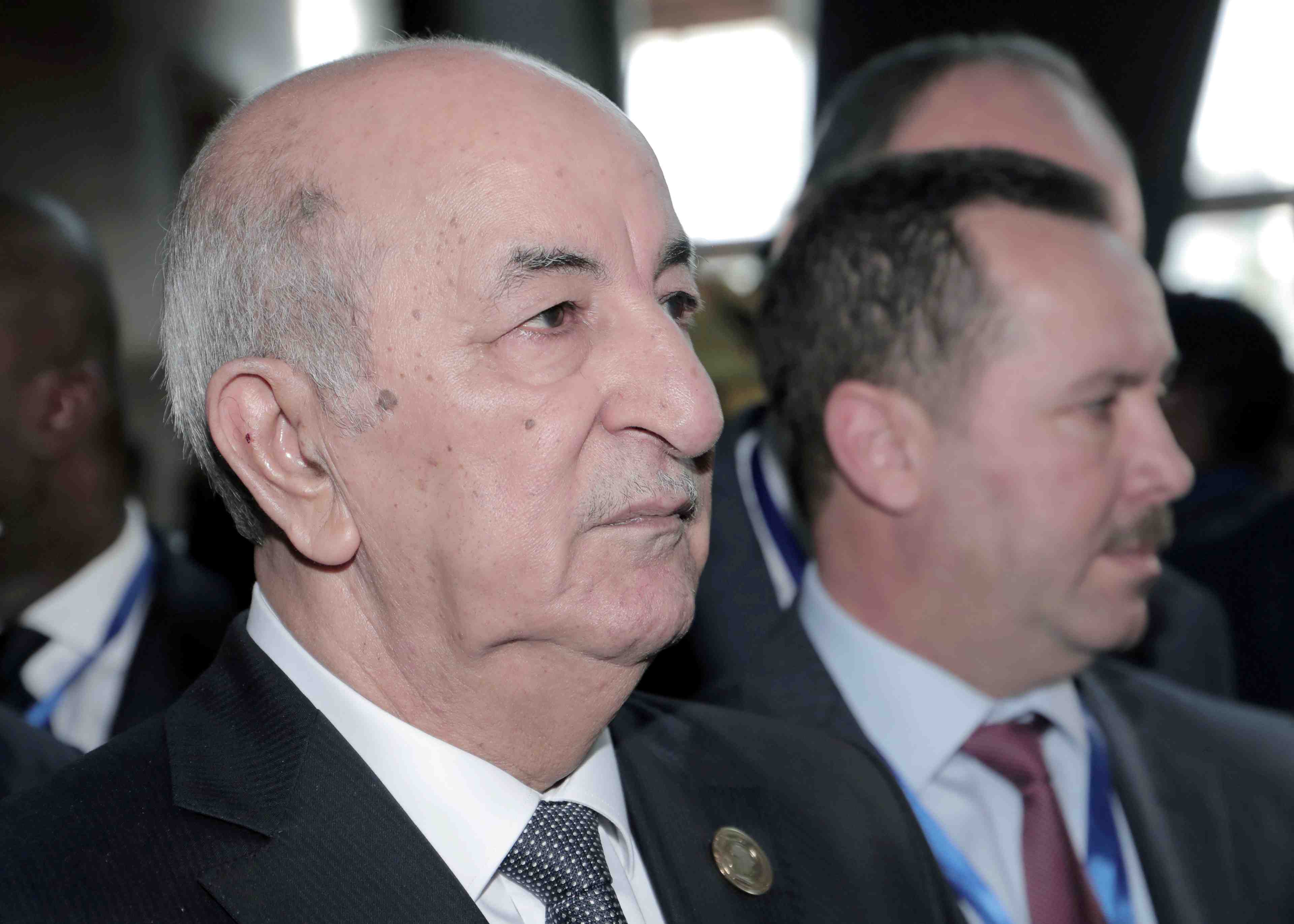 L'algerie exige le respect total de la france pour le retour de son ambassadeur, rapporte la presse