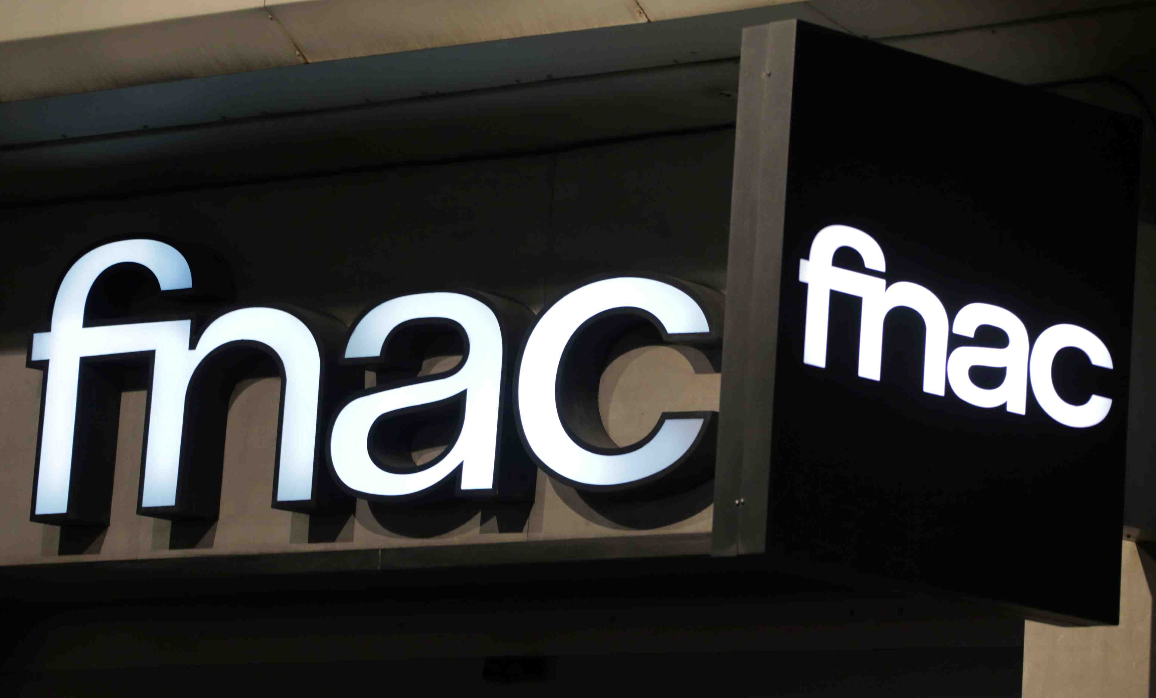 Premiere hausse des ventes trimestrielles de fnac darty sur l'annee