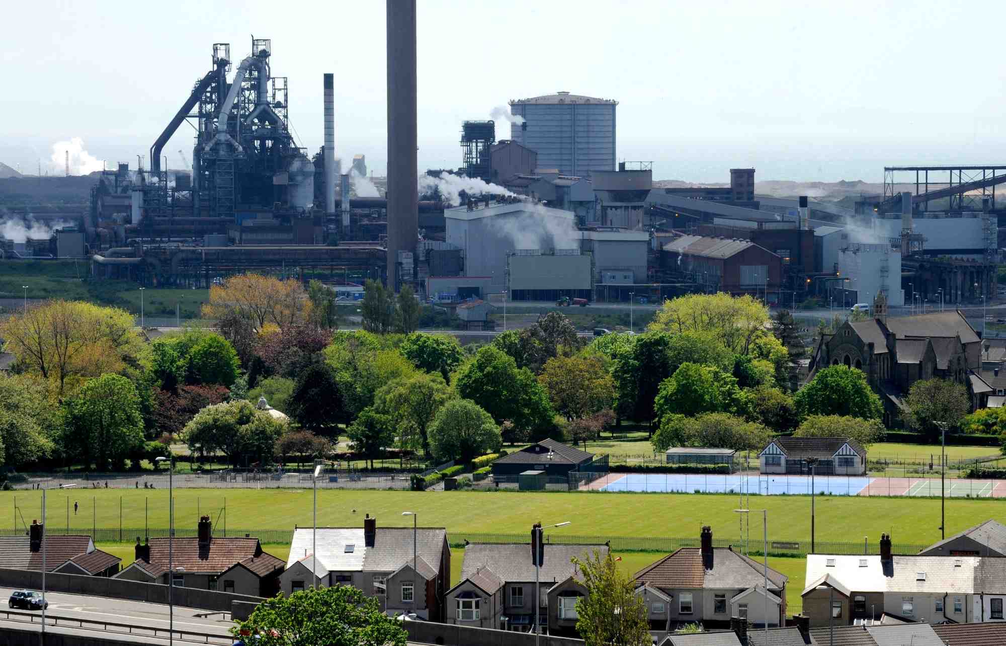 Zone euro: la production industrielle progresse plus que prevu en mai