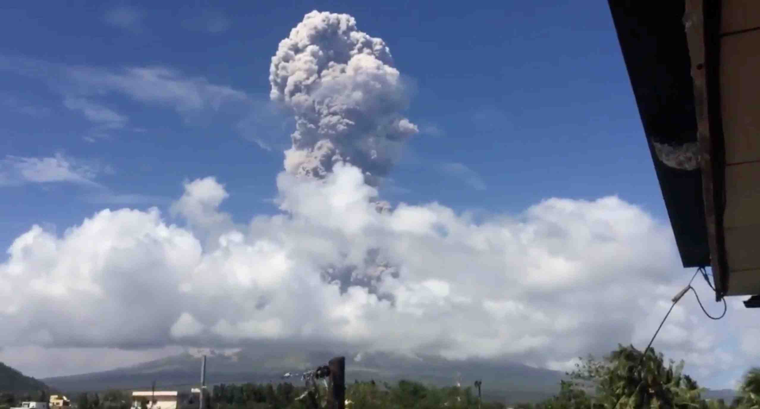 Philippines: inquietude autour de l'activite du volcan mayon