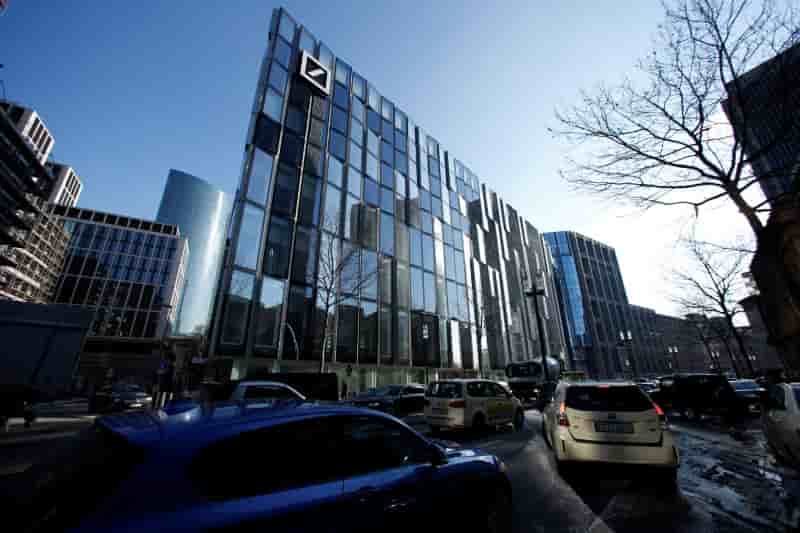 Deutsche bank pourrait annoncer une reorganisation jeudi
