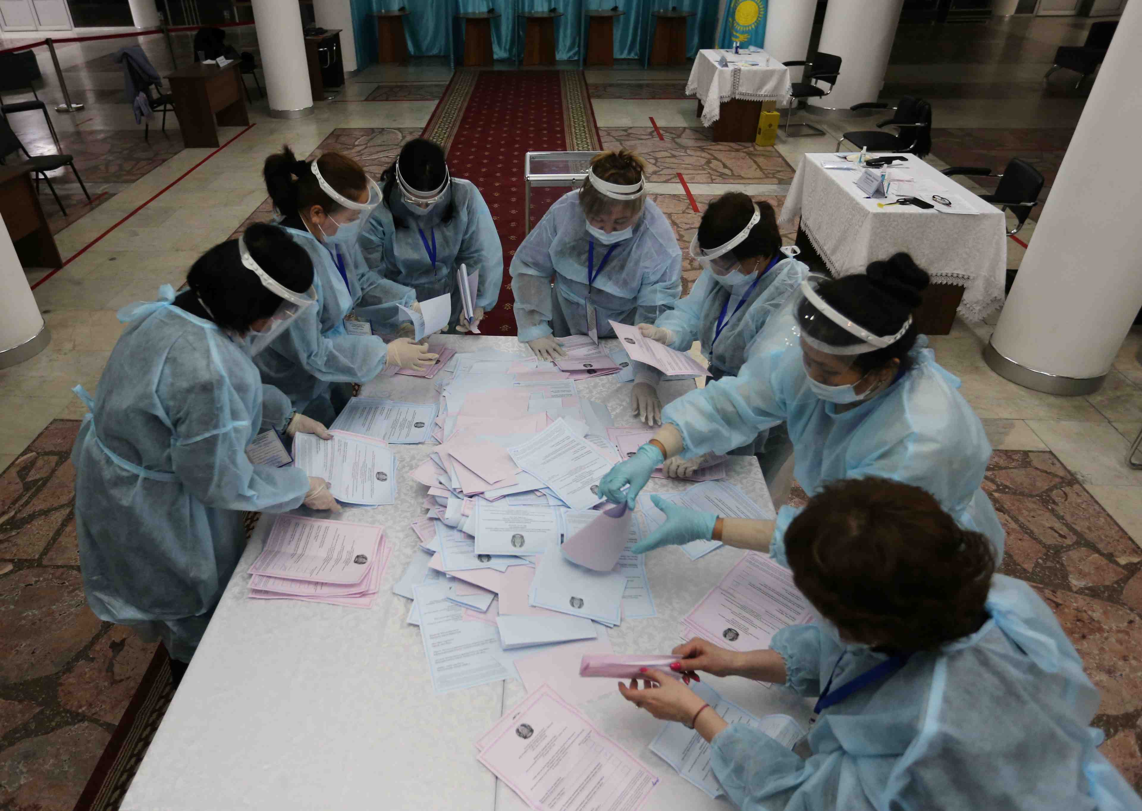 Kazakhstan: large victoire du parti au pouvoir aux legislatives