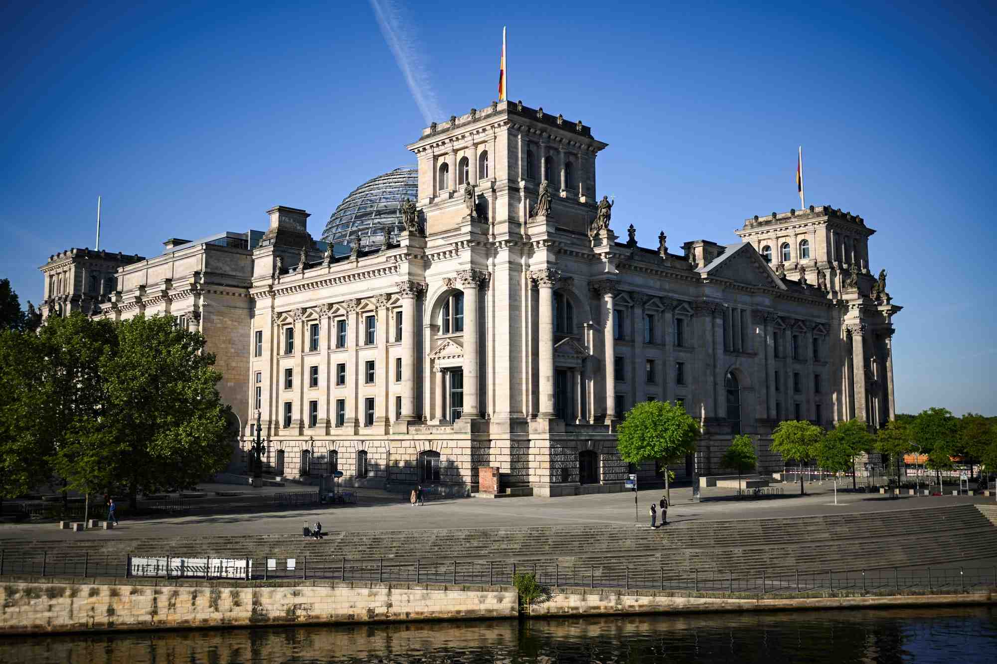 Une vue generale du reichstag a berlin