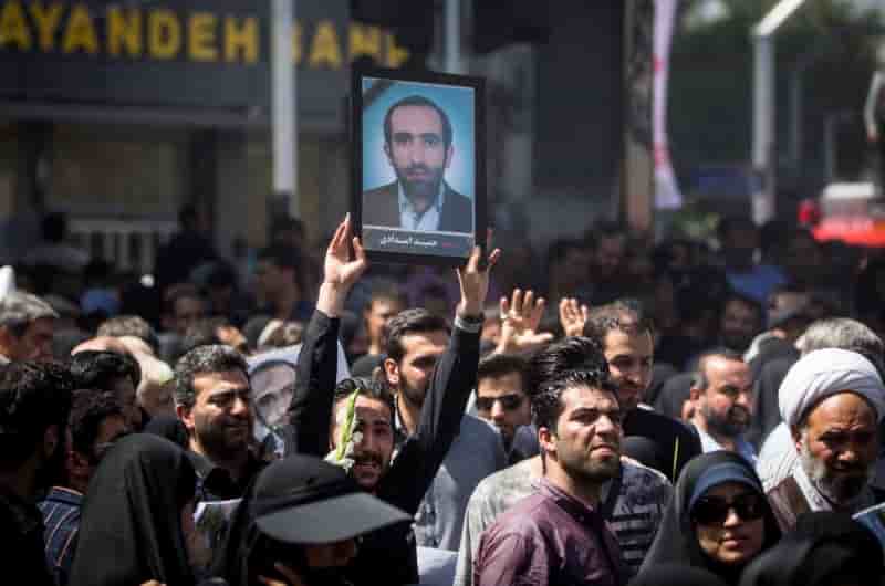Des milliers d'iraniens dans la rue pour protester contre ryad