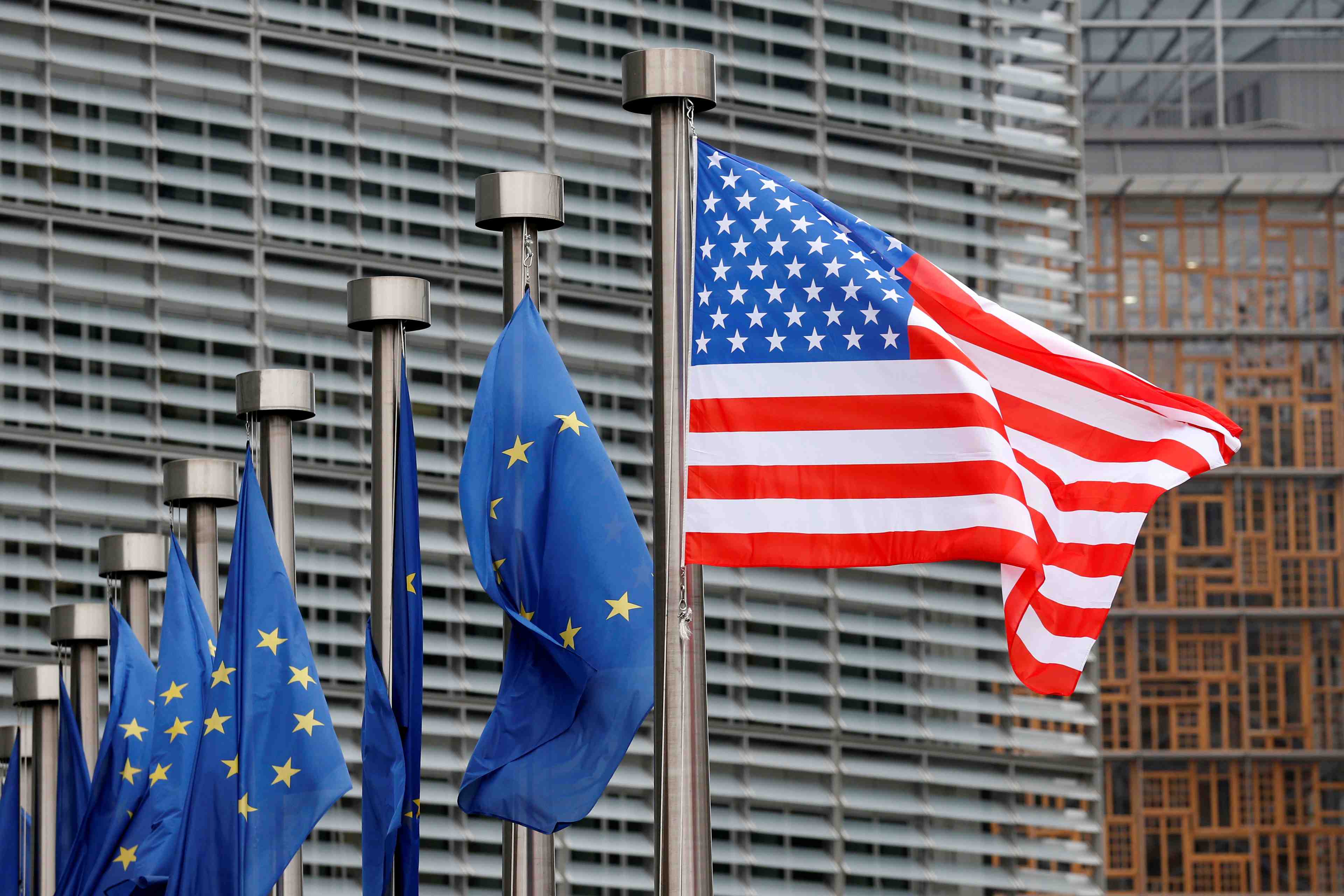 Commerce: les usa envisageraient une nouvelle enquete sur l'ue