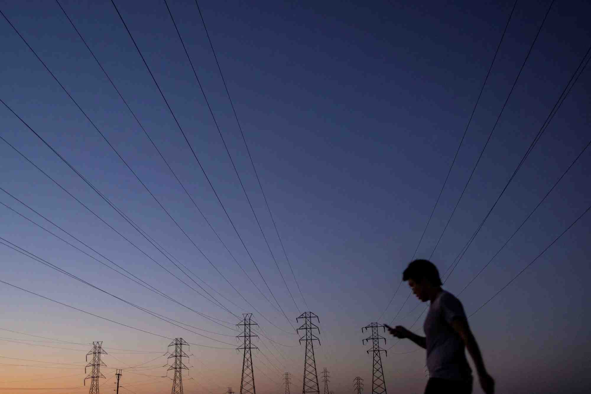 Paris veut revoir le projet europeen de plafonnement de l'electricite