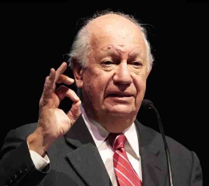 Ricardo lagos, candidat a la presidentielle au chili
