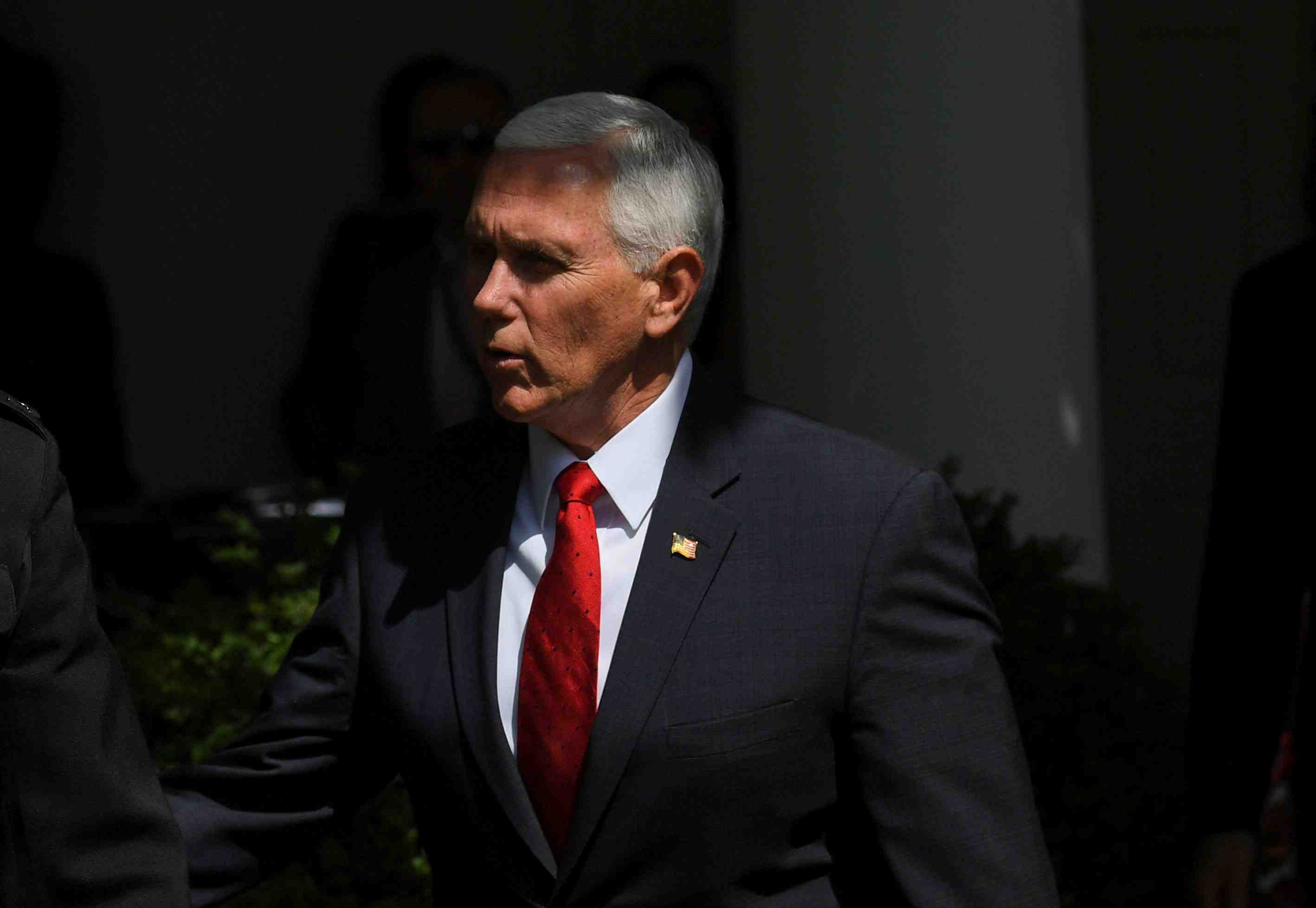 Mike pence prie la chine de respecter les lois hongkongaises