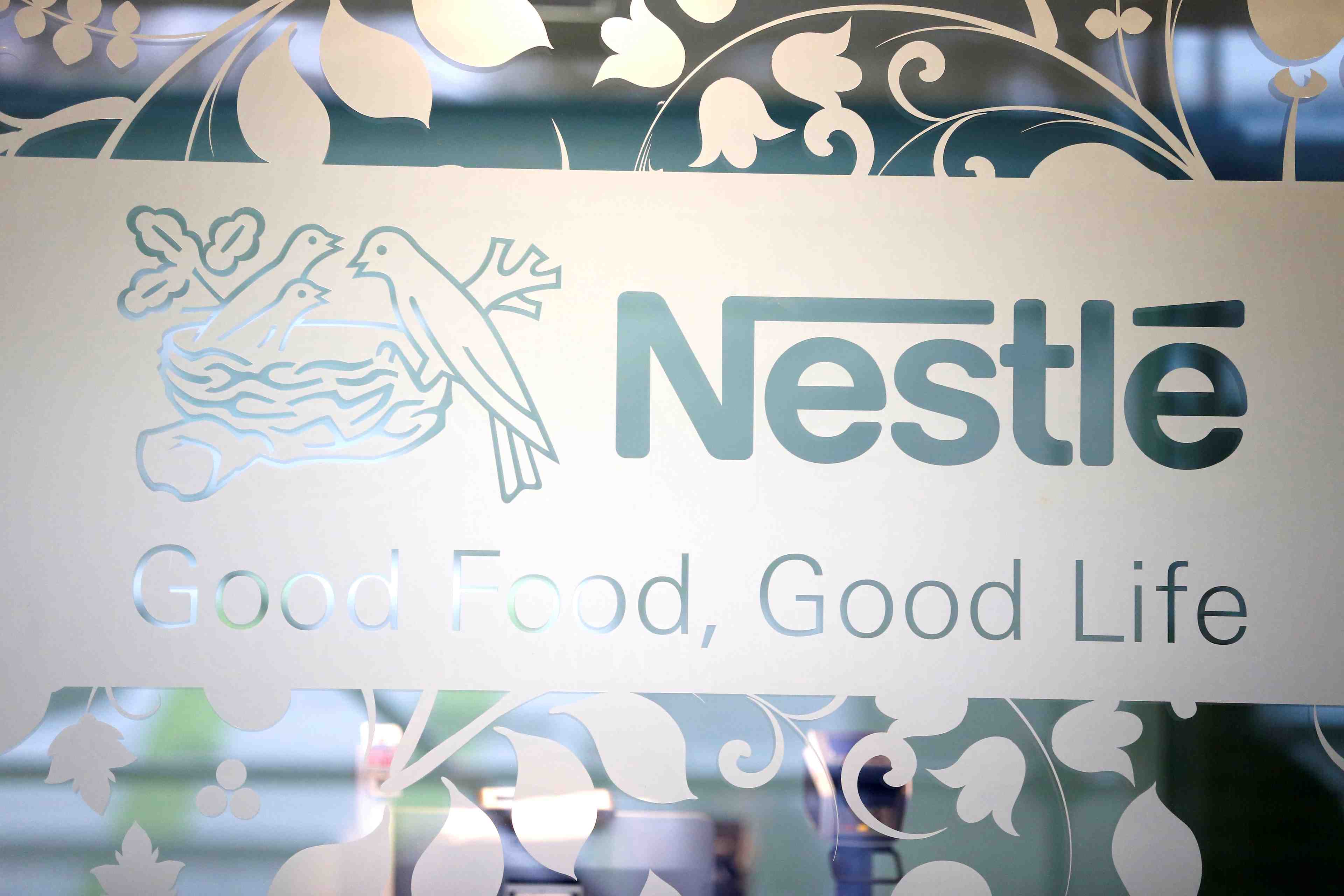 Nestle cede son activite eau en amerique du nord pour 4,3 milliards de dollars