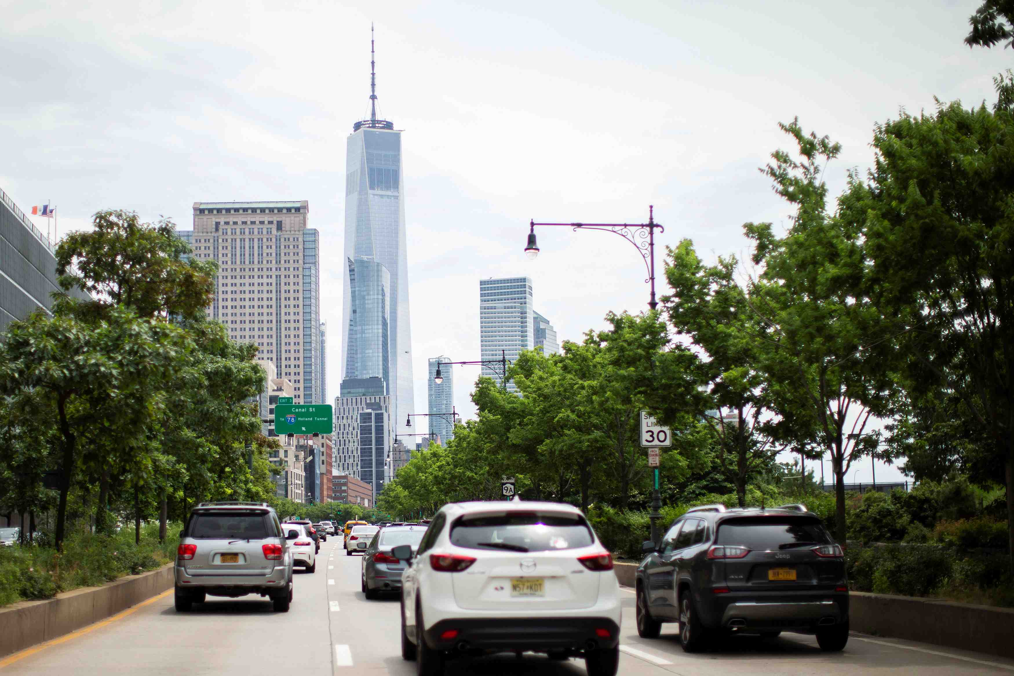 Etats-unis: recul des inscriptions au chomage a 385.000