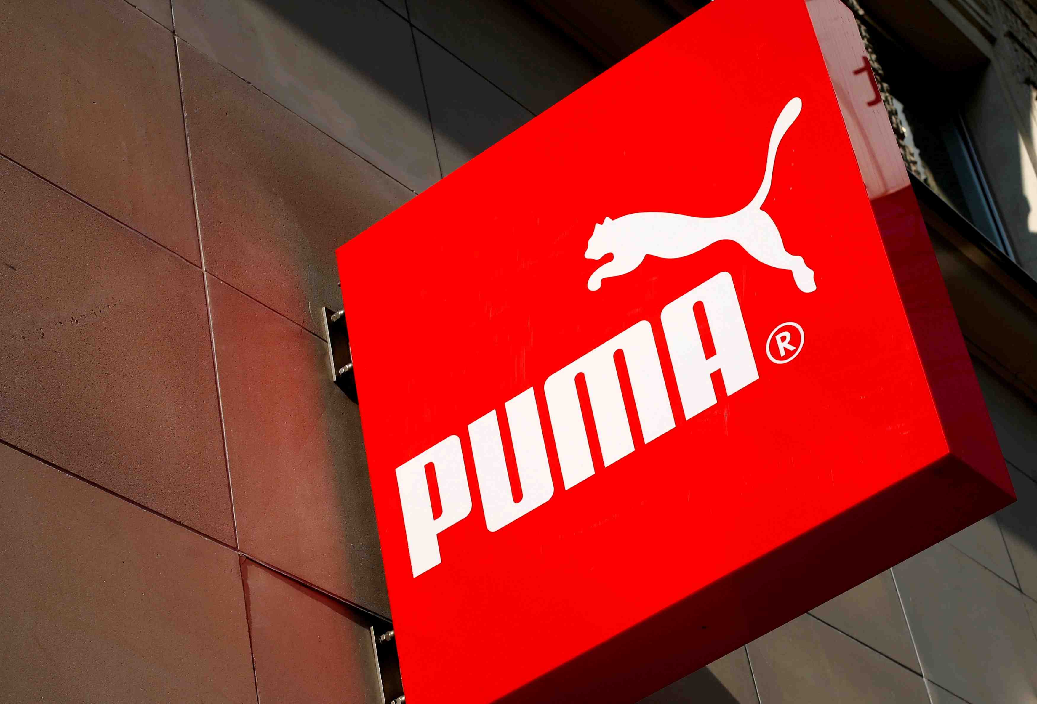 Puma releve ses previsions malgre les tensions sur l'approvisionnement