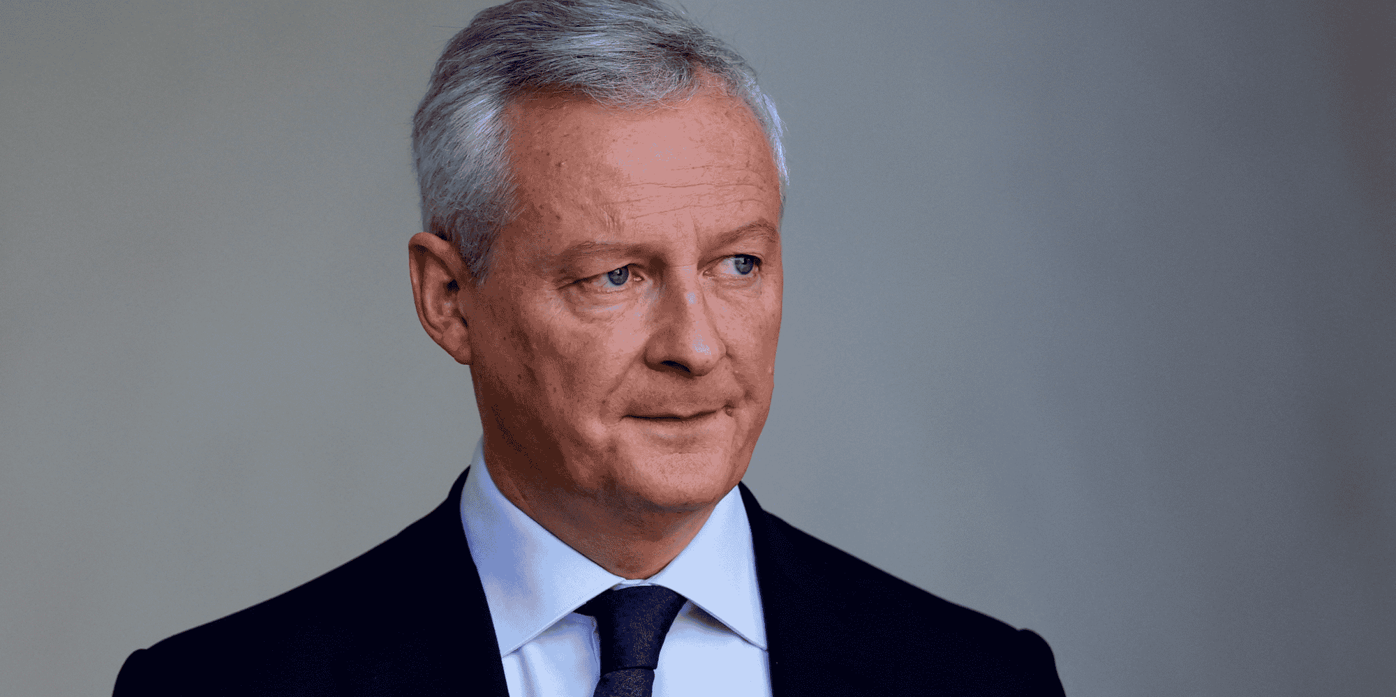 Le ministre francais de l'economie et des finances bruno le maire quitte l'elysee apres une reunion du gouvernement