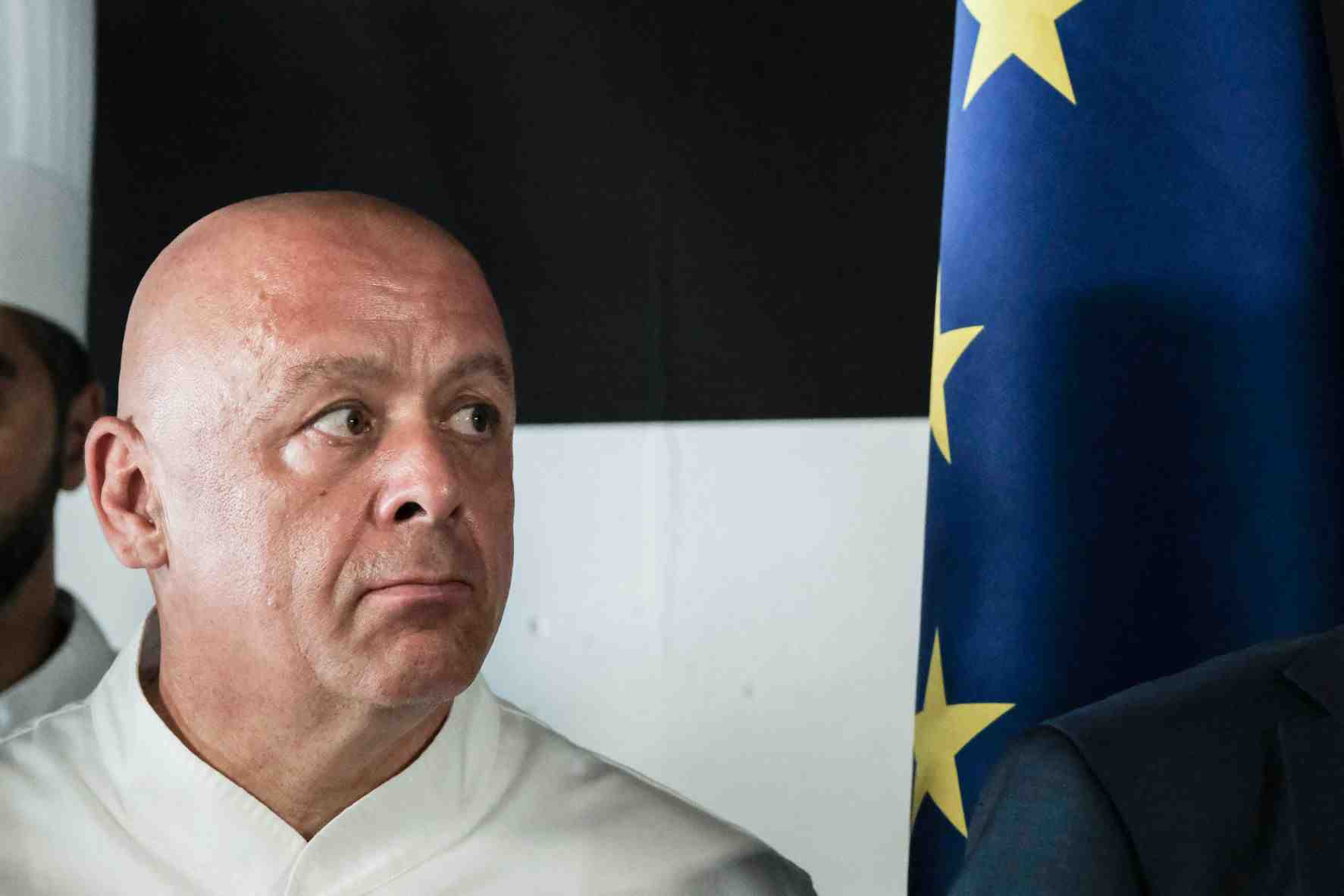 « Avec sa volte-face sur la prolongation de l'utilisation du titre-restaurant aux produits alimentaires, le Gouvernement envoie un très mauvais signal à notre profession », déplore-t-il dans un communiqué transmis à l'AFP ce jeudi 16 novembre.